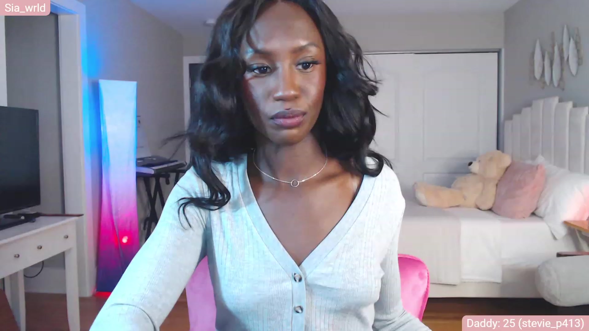 Gallery image thumbnail from Sia_Wrld's myfreecams stream on, 01/03/2023, 22:33 image 7 of 20