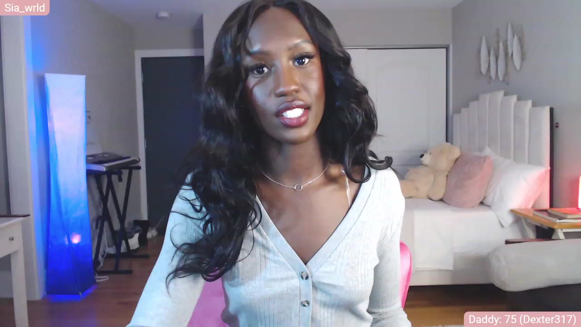Gallery image thumbnail from Sia_Wrld's myfreecams stream on, 01/03/2023, 22:33 image 13 of 20