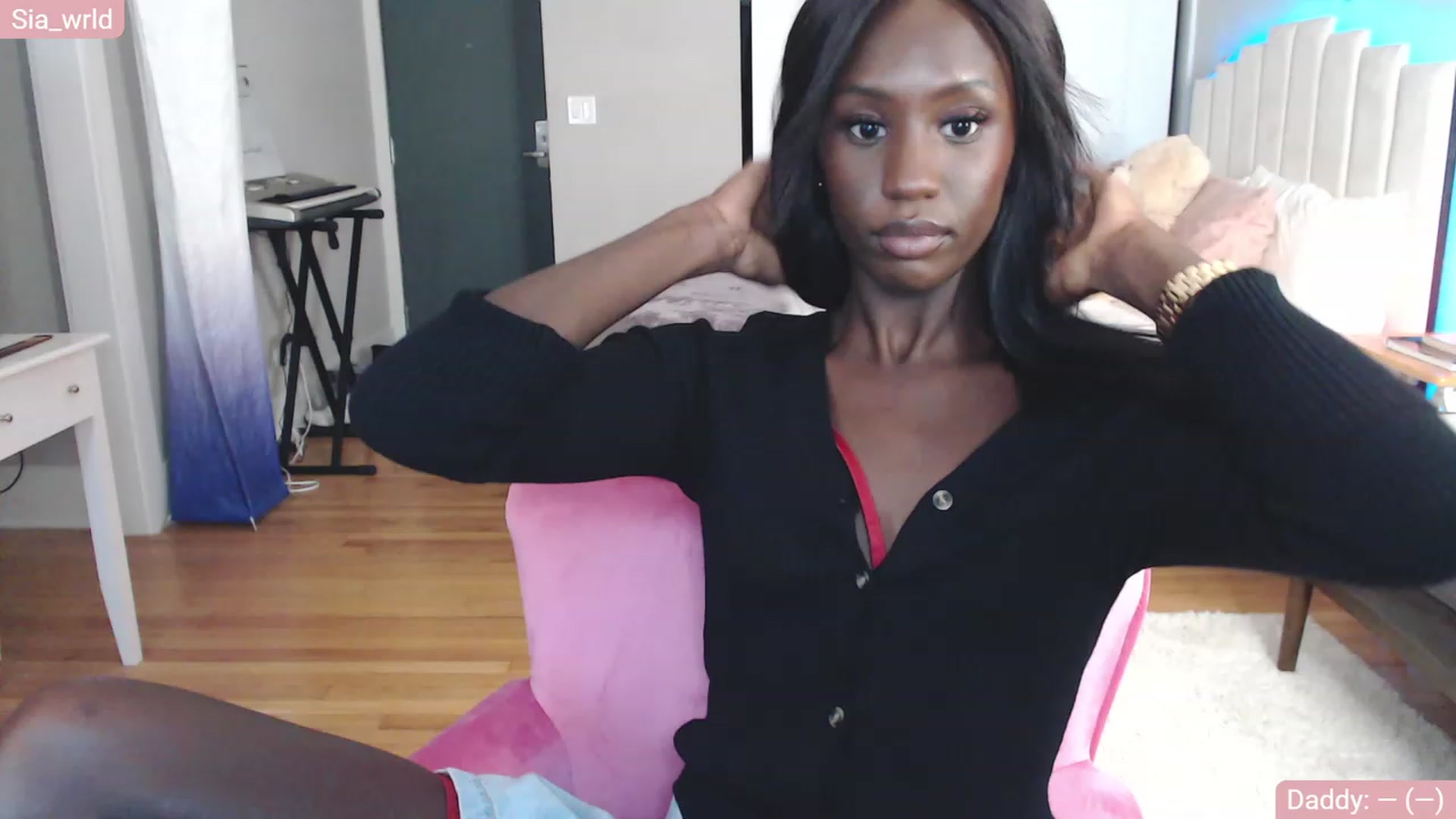 Gallery image thumbnail from Sia_Wrld's myfreecams stream on, 01/05/2023, 24:04 image 1 of 20