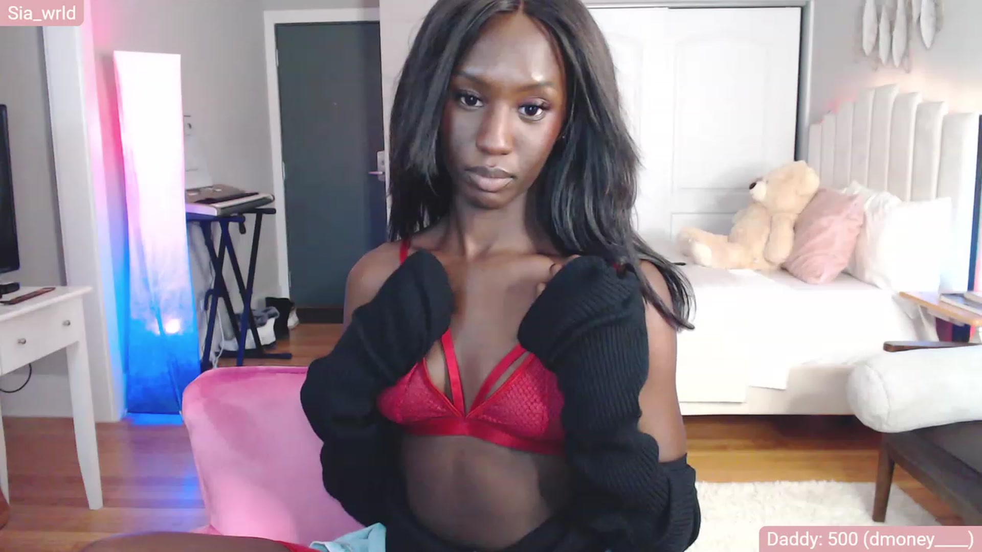 Gallery image thumbnail from Sia_Wrld's myfreecams stream on, 01/05/2023, 01:04 image 14 of 20