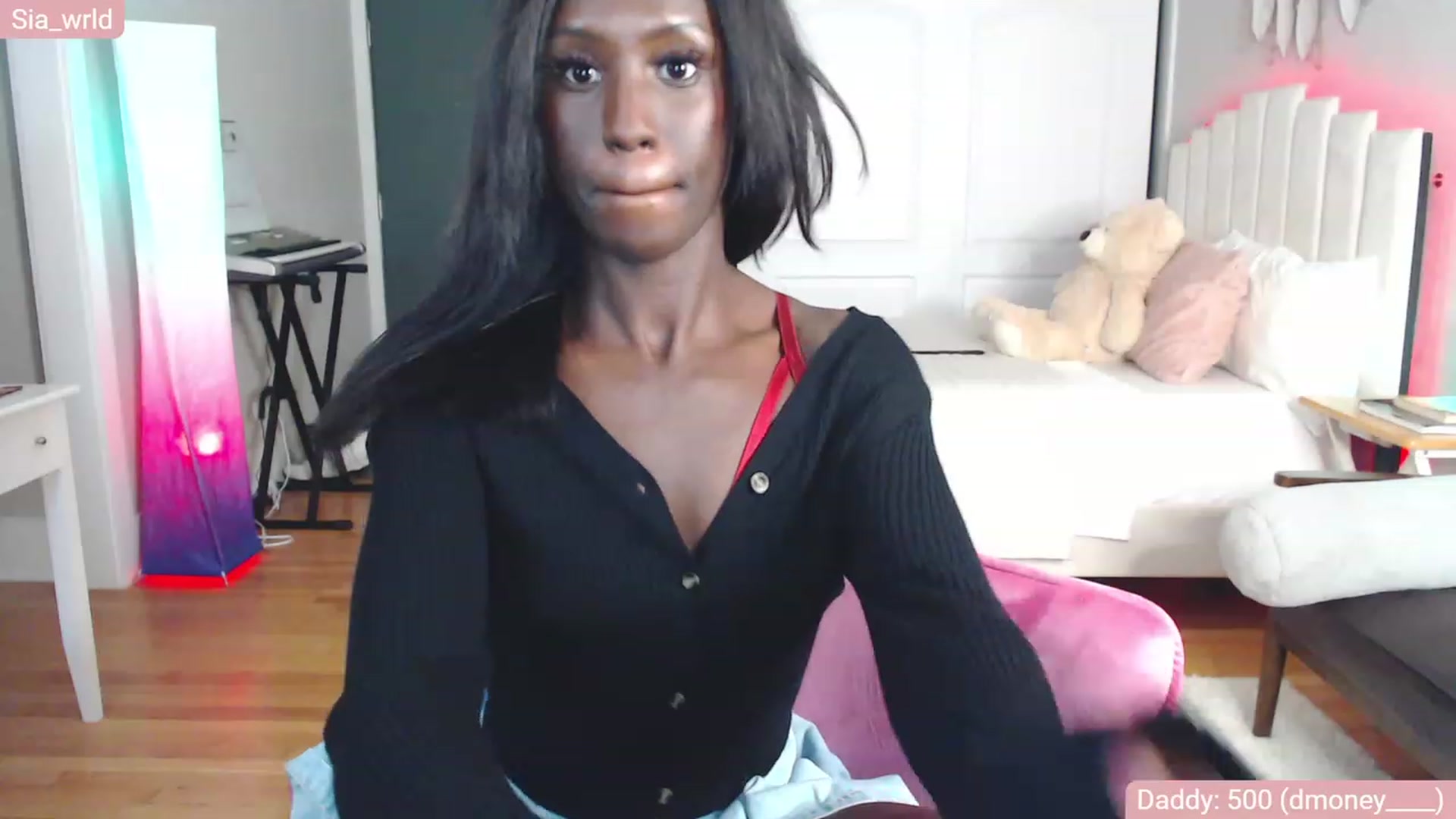 Gallery image thumbnail from Sia_Wrld's myfreecams stream on, 01/05/2023, 01:04 image 19 of 20