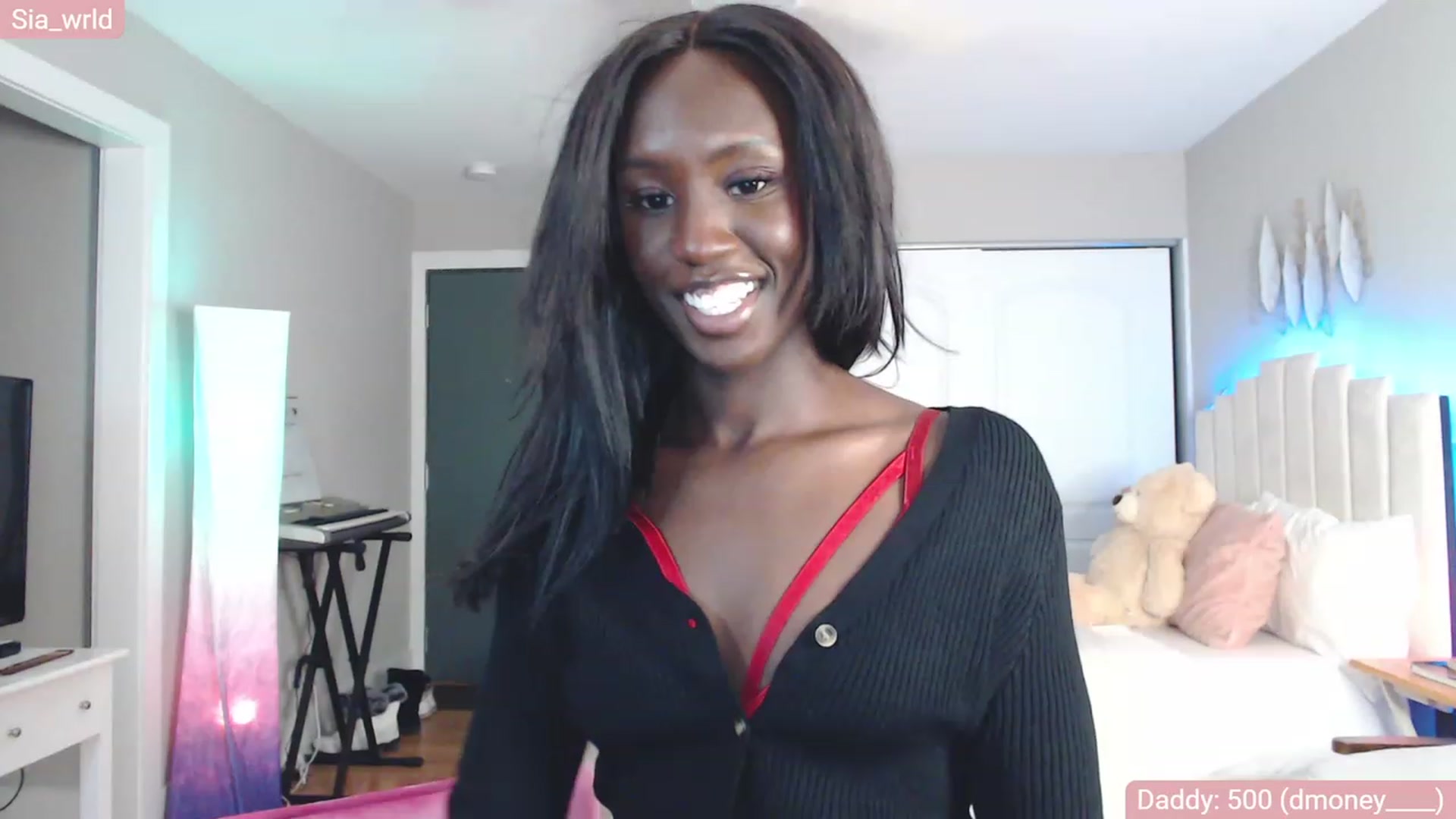 Gallery image thumbnail from Sia_Wrld's myfreecams stream on, 01/05/2023, 01:04 image 10 of 20