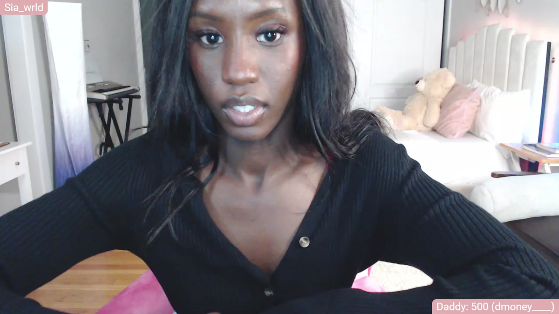 Gallery image thumbnail from Sia_Wrld's myfreecams stream on, 01/05/2023, 01:04 image 1 of 20