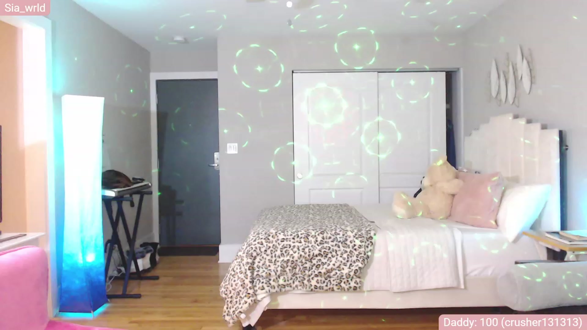 Gallery image thumbnail from Sia_Wrld's myfreecams stream on, 01/06/2023, 09:41 image 12 of 20