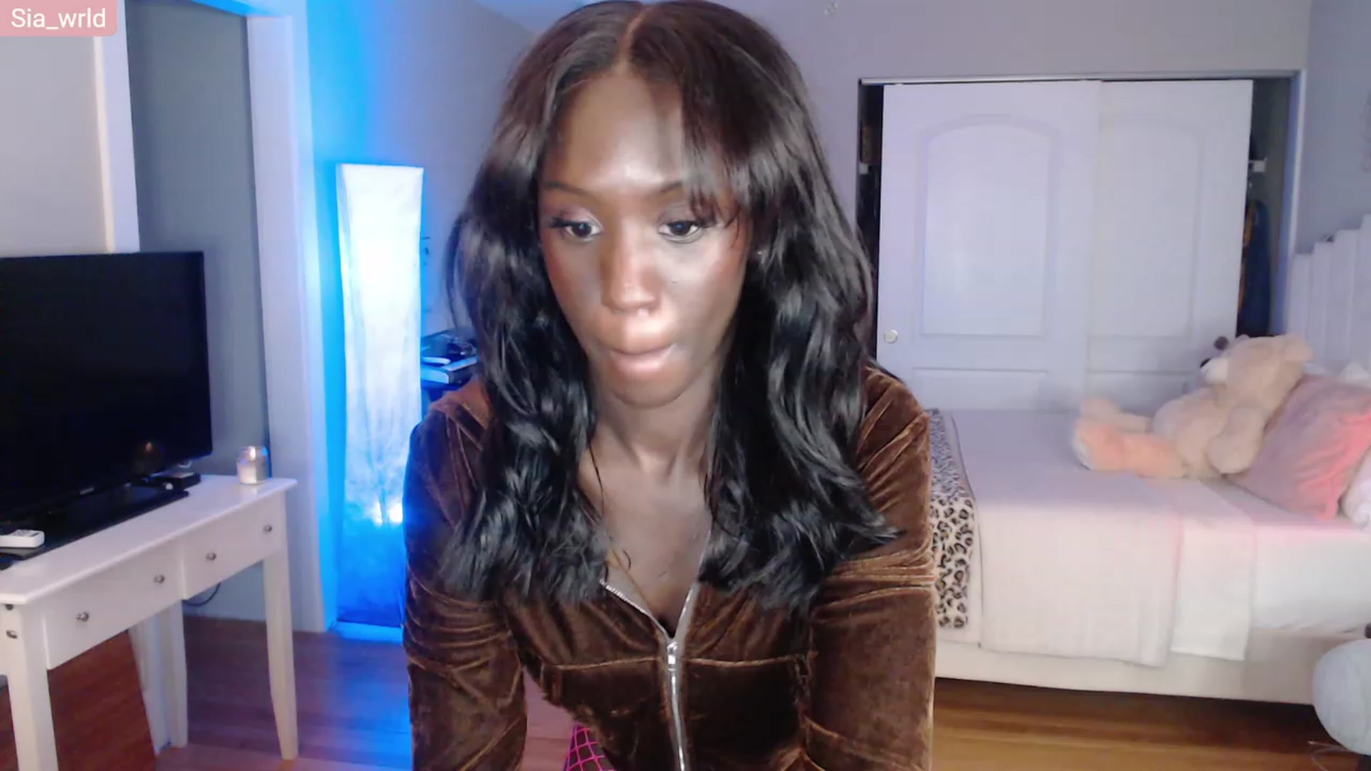 Gallery image thumbnail from Sia_Wrld's myfreecams stream on, 01/07/2023, 08:32 image 7 of 20