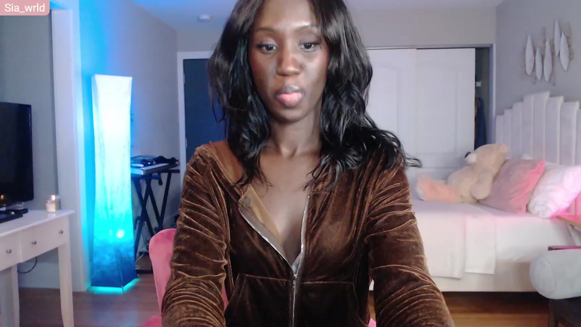 Gallery image thumbnail from Sia_Wrld's myfreecams stream on, 01/07/2023, 08:32 image 20 of 20