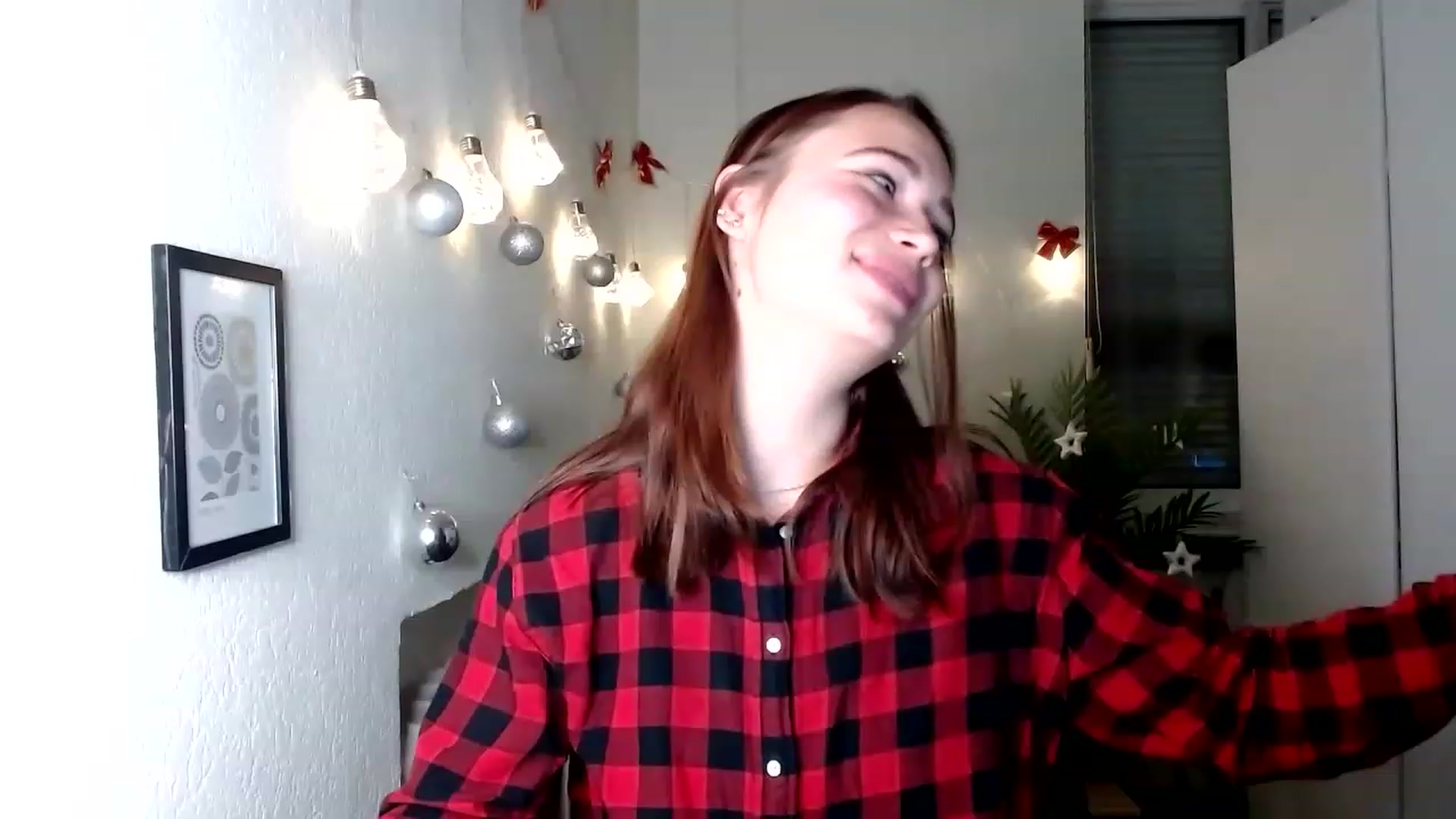 Gallery image thumbnail from Sia_X's myfreecams stream on, 12/01/2022, 10:45 image 7 of 20