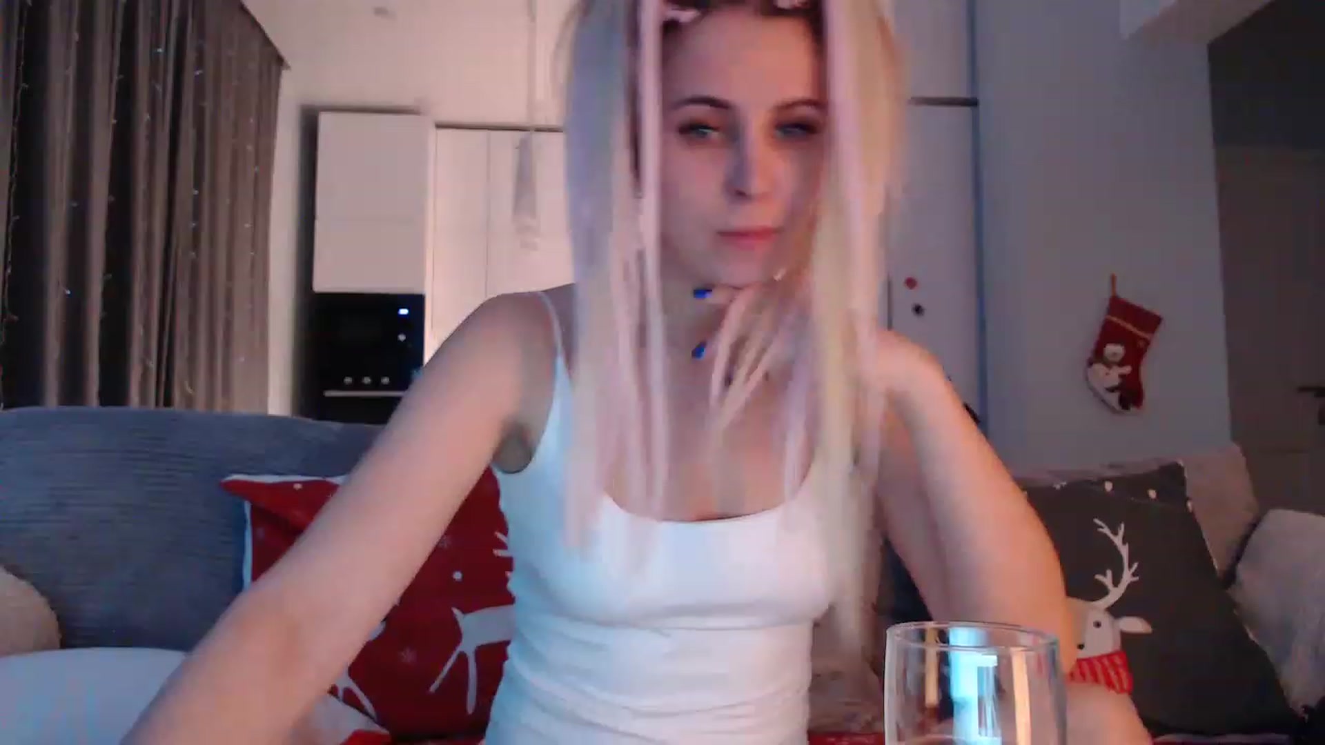 Gallery image thumbnail from Sicille's myfreecams stream on, 01/06/2023, 21:58 image 2 of 20