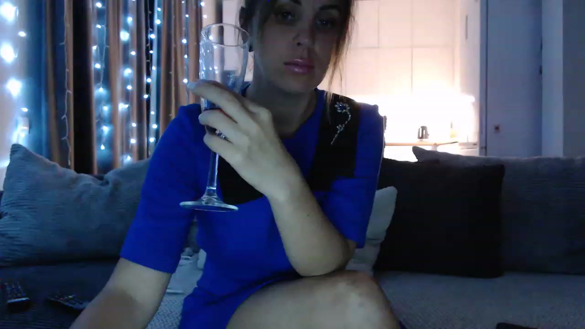 Gallery image thumbnail from Sicille's myfreecams stream on, 03/20/2023, 20:37 image 16 of 20