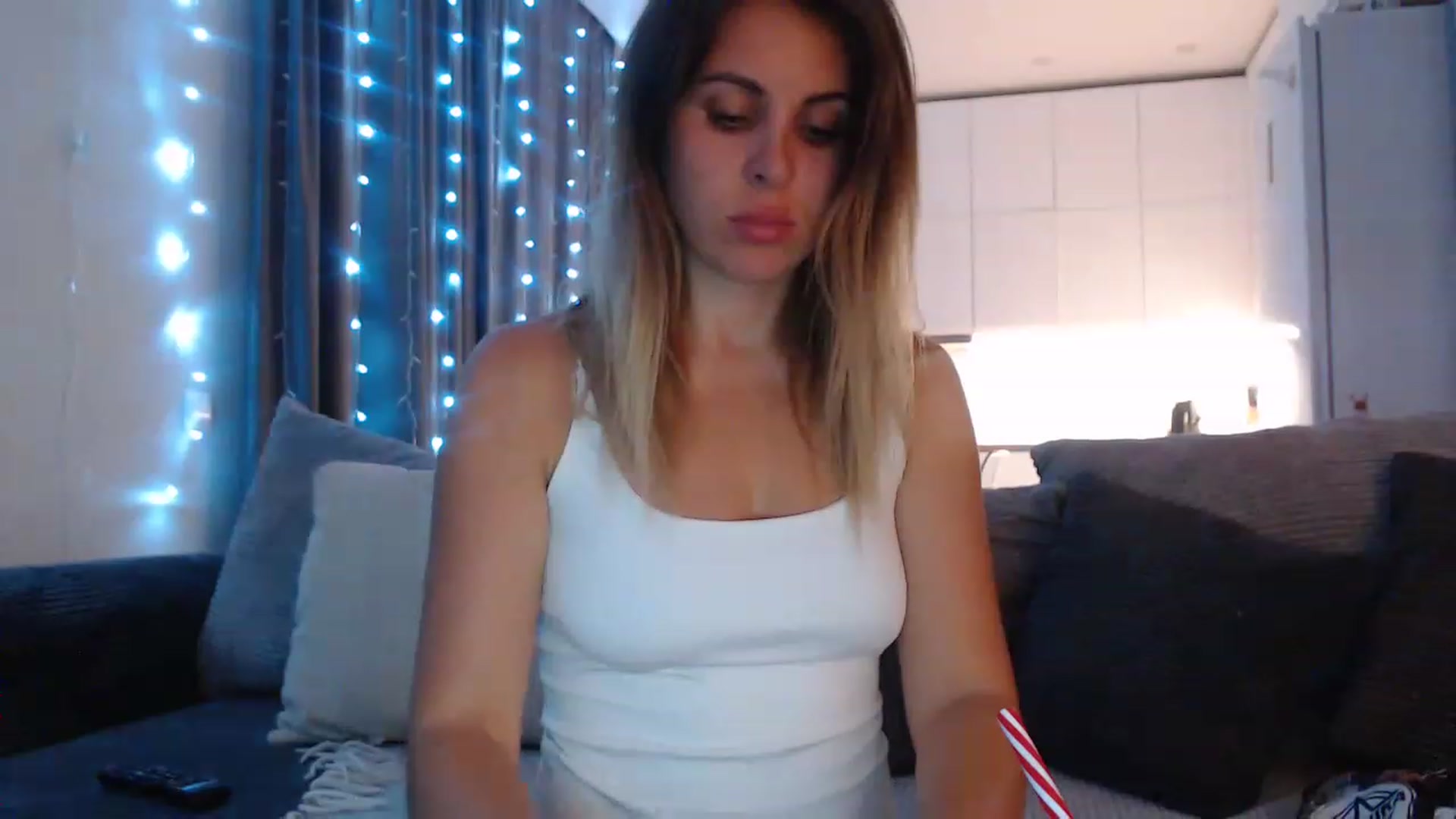Gallery image thumbnail from Sicille's myfreecams stream on, 03/24/2023, 21:49 image 19 of 20