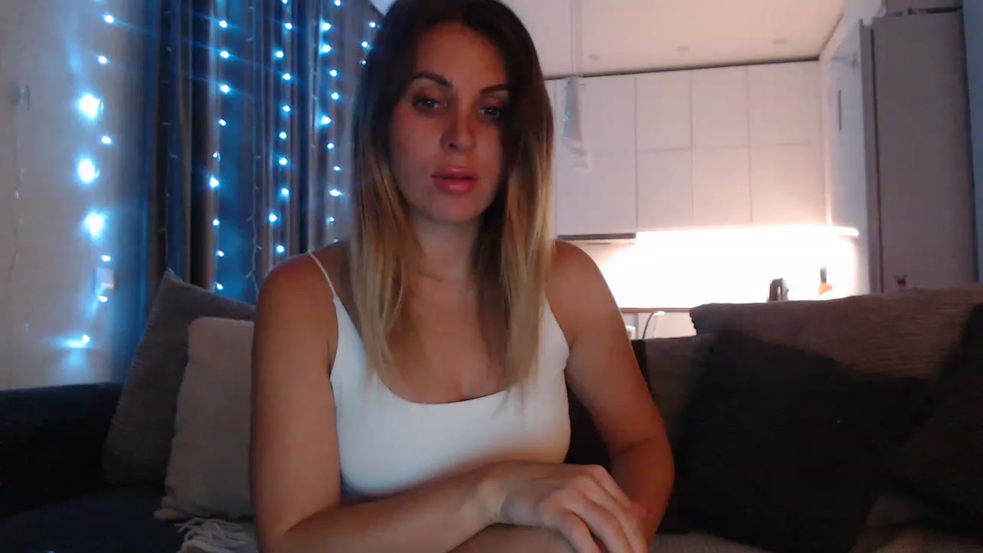 Gallery image thumbnail from Sicille's myfreecams stream on, 03/24/2023, 21:49 image 5 of 20