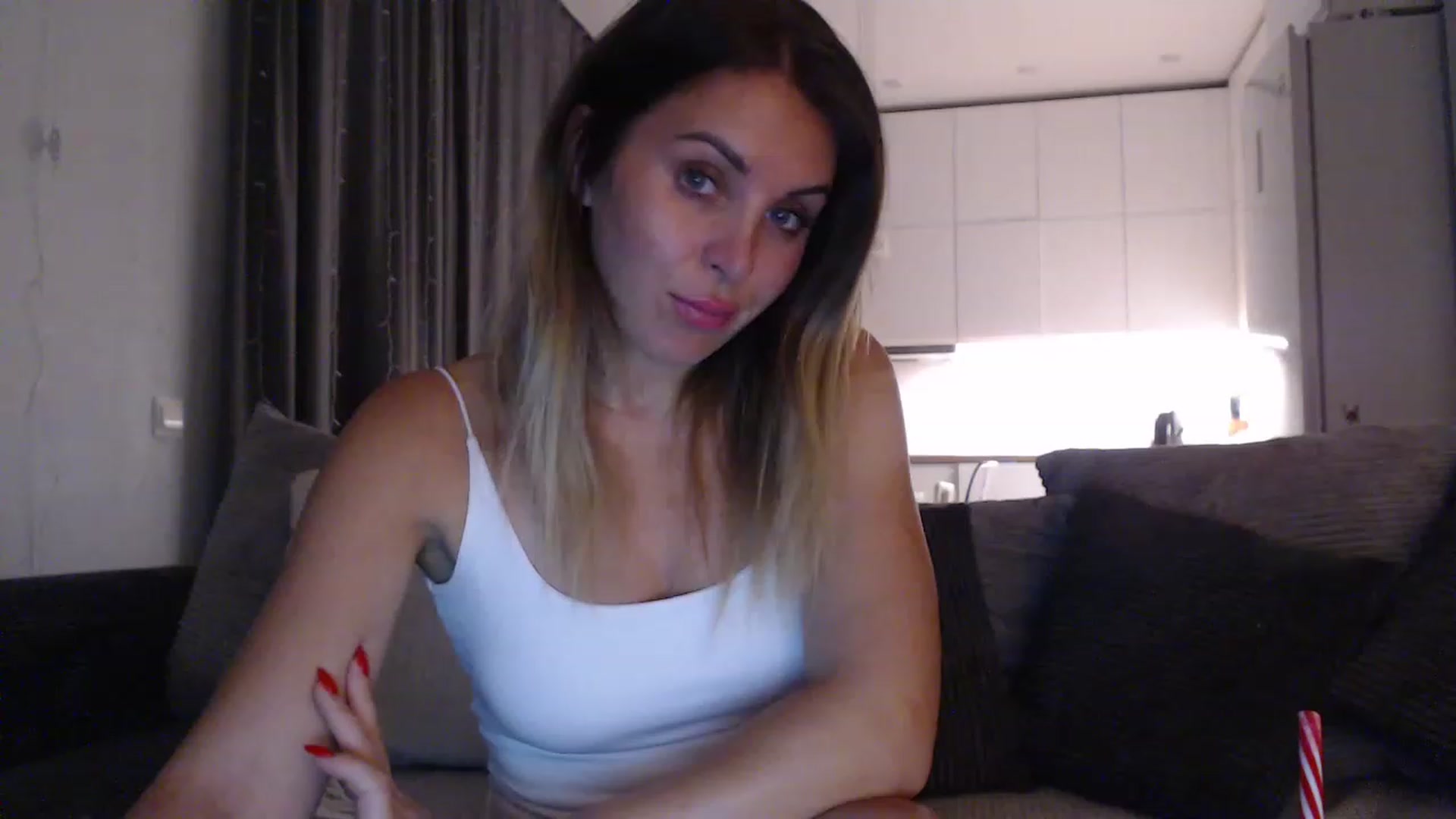 Gallery image thumbnail from Sicille's myfreecams stream on, 03/24/2023, 21:49 image 4 of 20