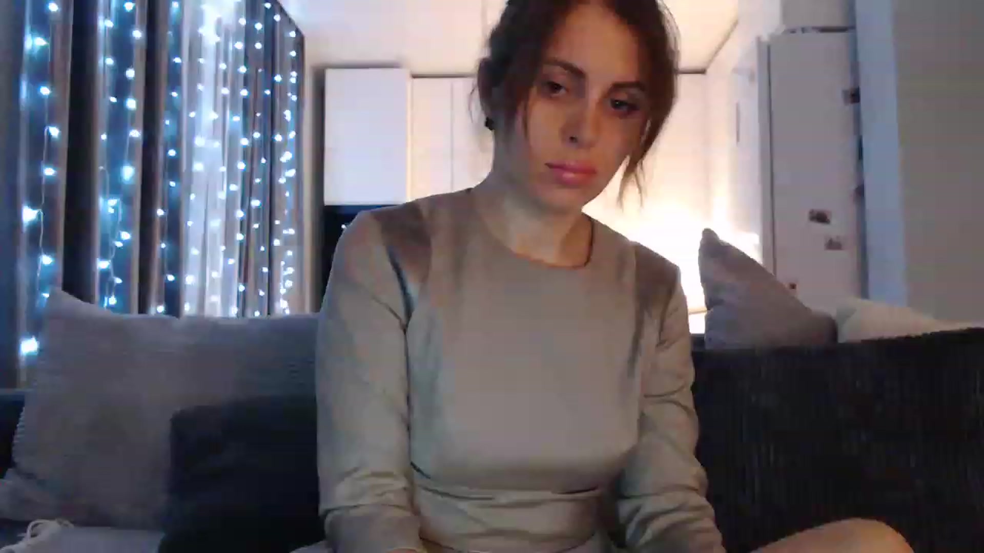 Gallery image thumbnail from Sicille's myfreecams stream on, 04/03/2023, 19:38 image 8 of 20