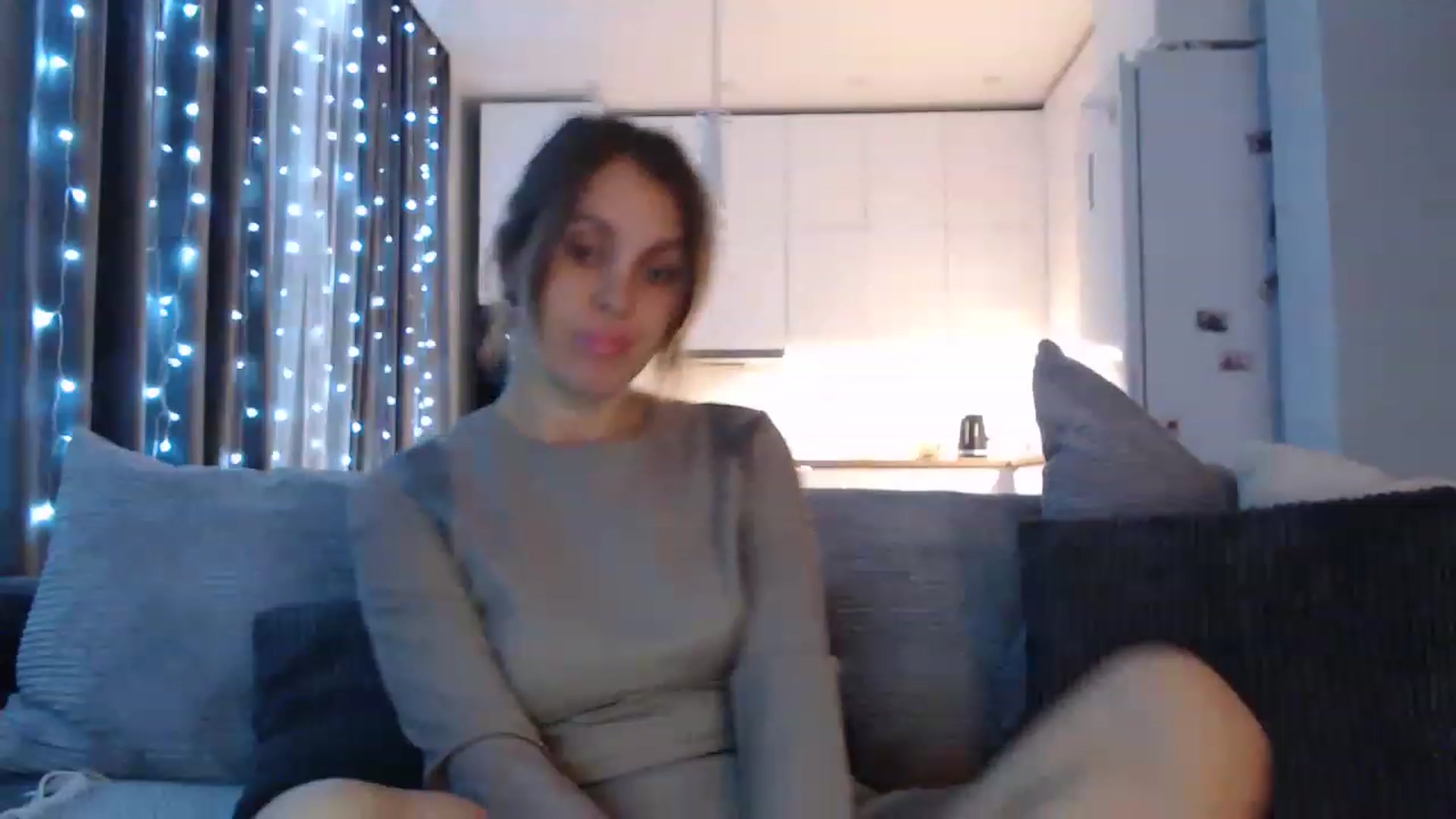 Gallery image thumbnail from Sicille's myfreecams stream on, 04/03/2023, 19:38 image 13 of 20