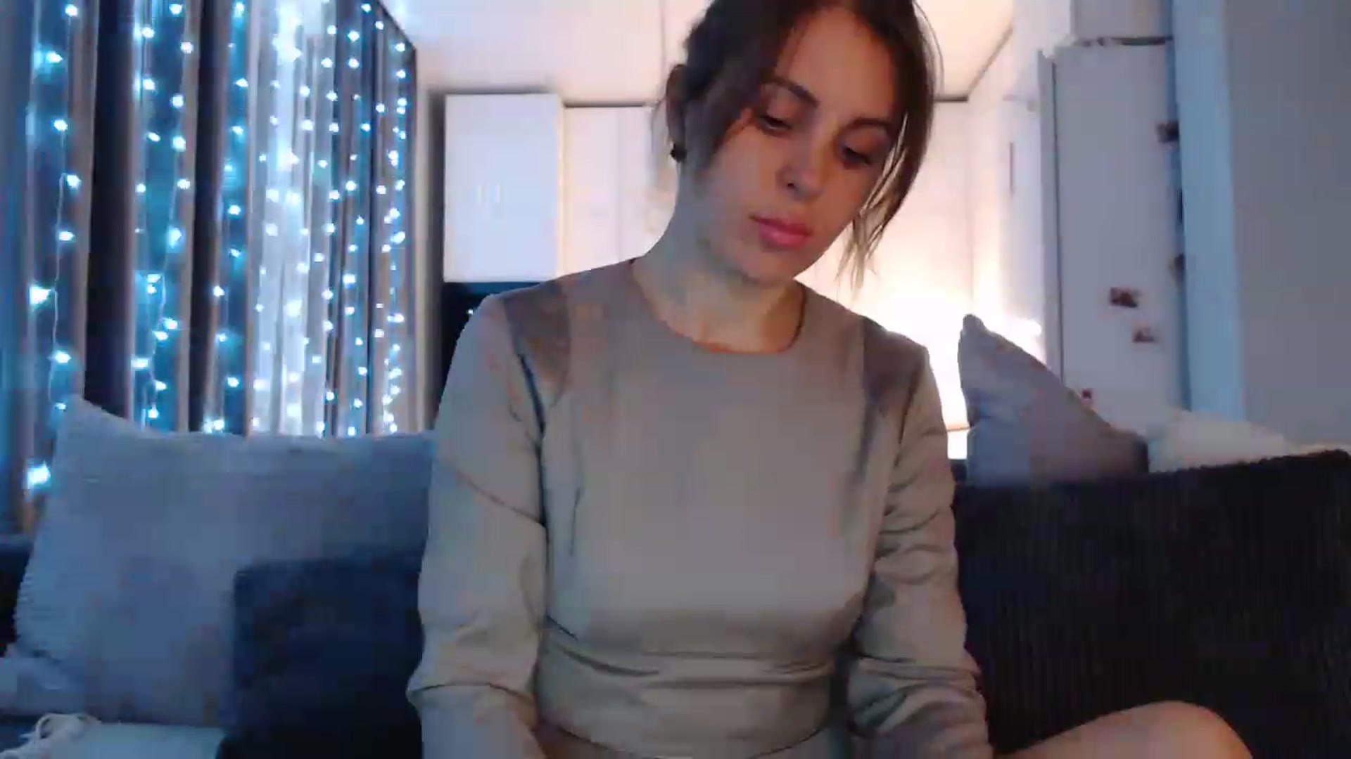 Gallery image thumbnail from Sicille's myfreecams stream on, 04/03/2023, 19:38 image 20 of 20