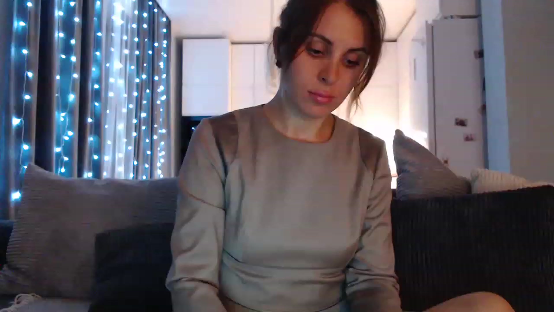 Gallery image thumbnail from Sicille's myfreecams stream on, 04/03/2023, 19:38 image 17 of 20