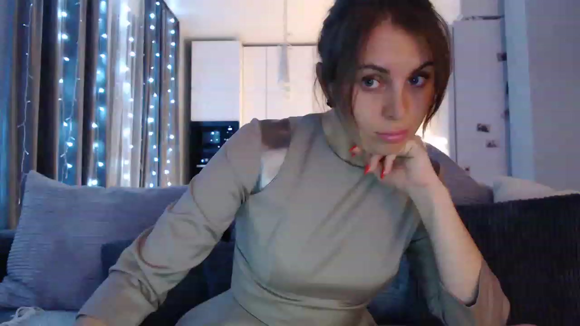 Gallery image thumbnail from Sicille's myfreecams stream on, 04/03/2023, 19:38 image 1 of 20