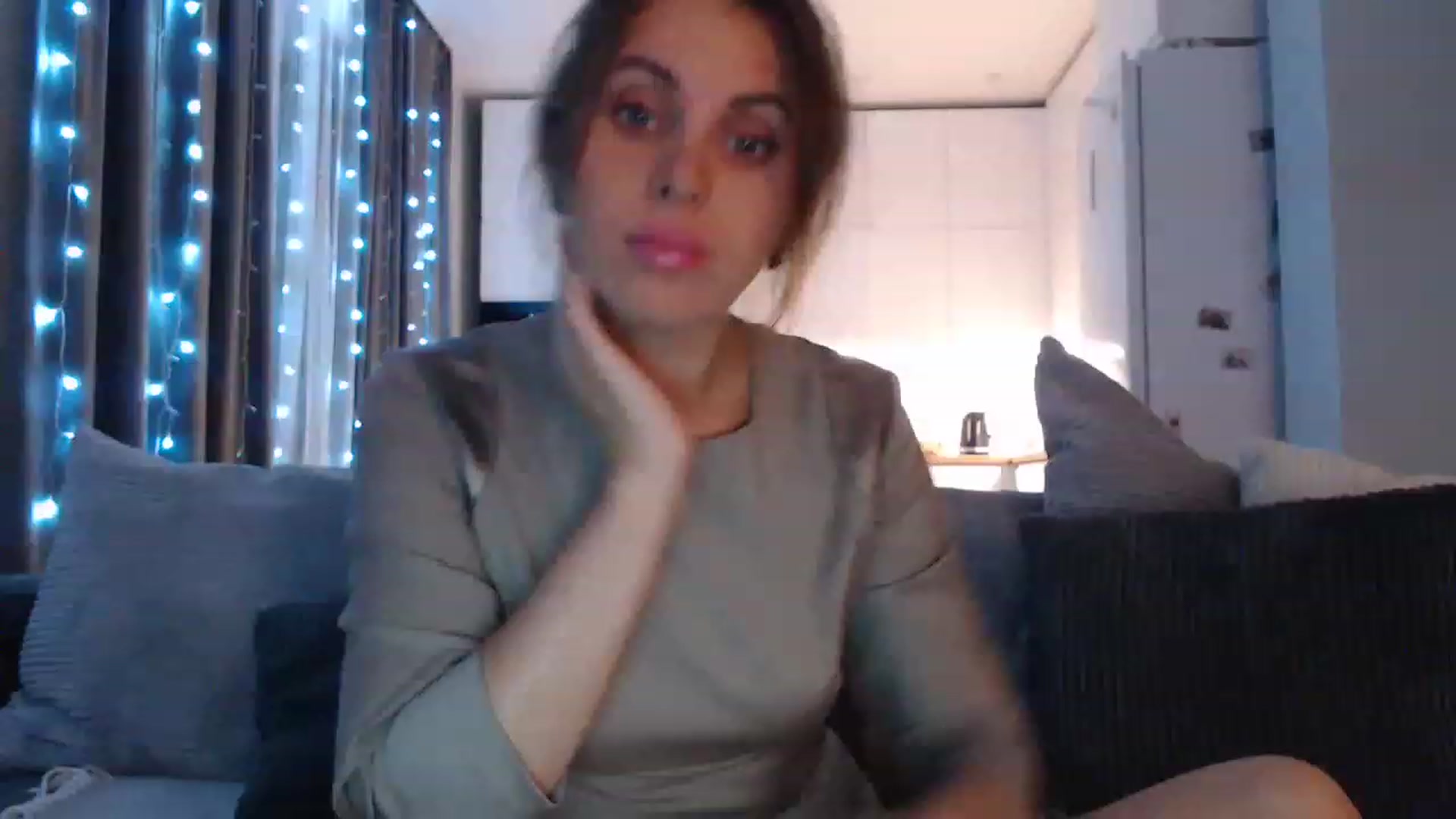 Gallery image thumbnail from Sicille's myfreecams stream on, 04/03/2023, 19:38 image 11 of 20