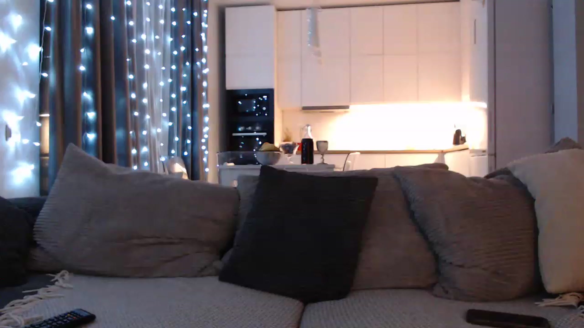 Gallery image thumbnail from Sicille's myfreecams stream on, 04/06/2023, 21:11 image 2 of 20