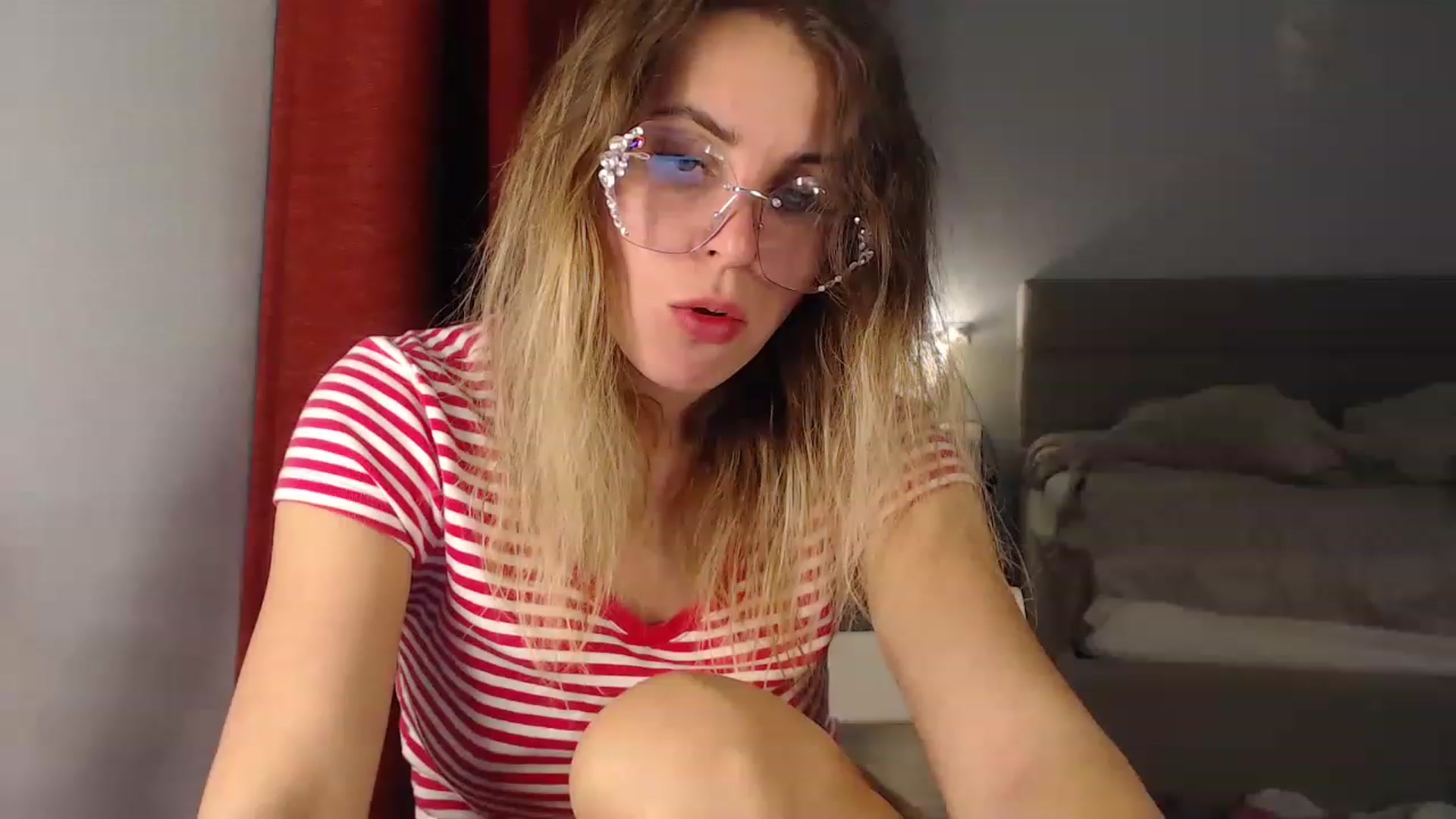 Gallery image thumbnail from Sicille's myfreecams stream on, 04/23/2023, 20:09 image 5 of 20