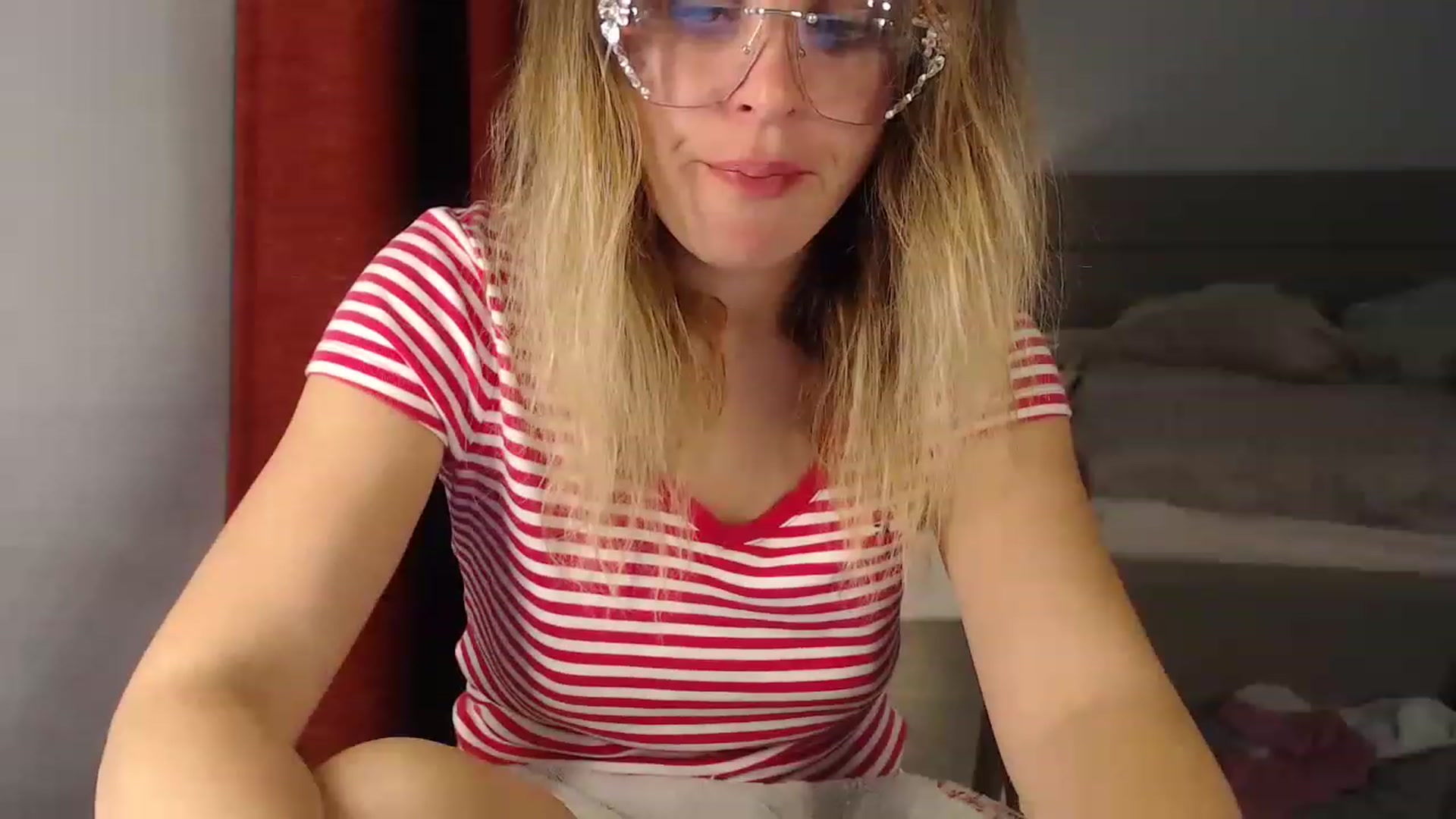 Gallery image thumbnail from Sicille's myfreecams stream on, 04/23/2023, 20:09 image 13 of 20