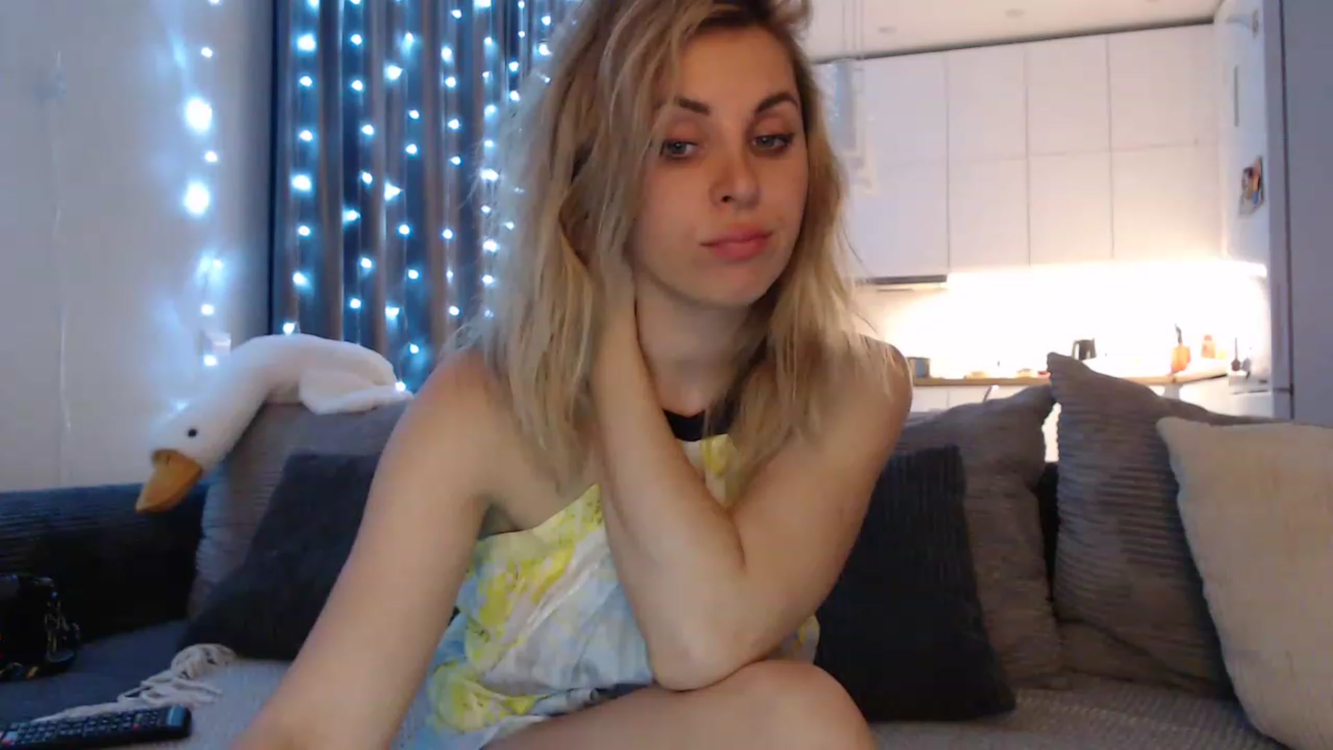Gallery image thumbnail from Sicille's myfreecams stream on, 05/22/2023, 21:36 image 19 of 20