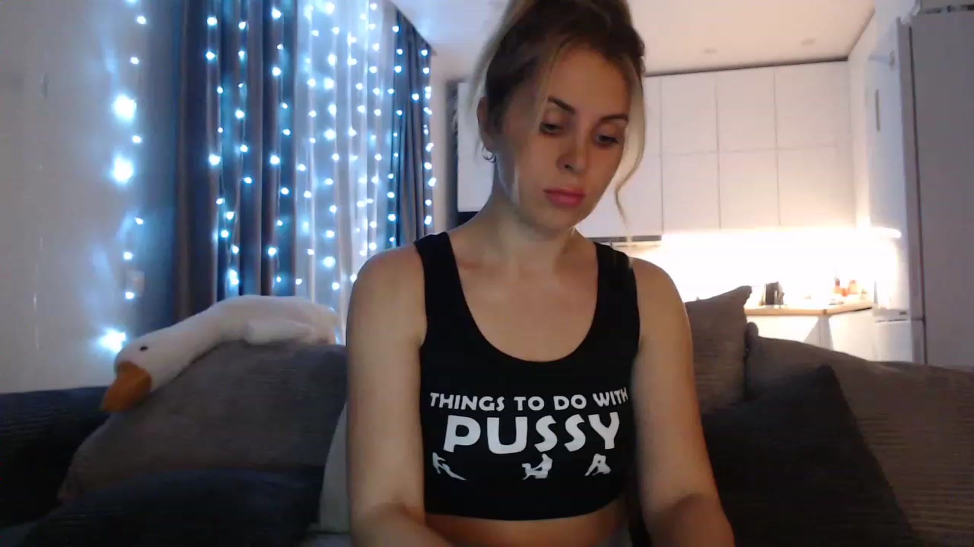 Gallery image thumbnail from Sicille's myfreecams stream on, 05/25/2023, 20:50 image 7 of 20