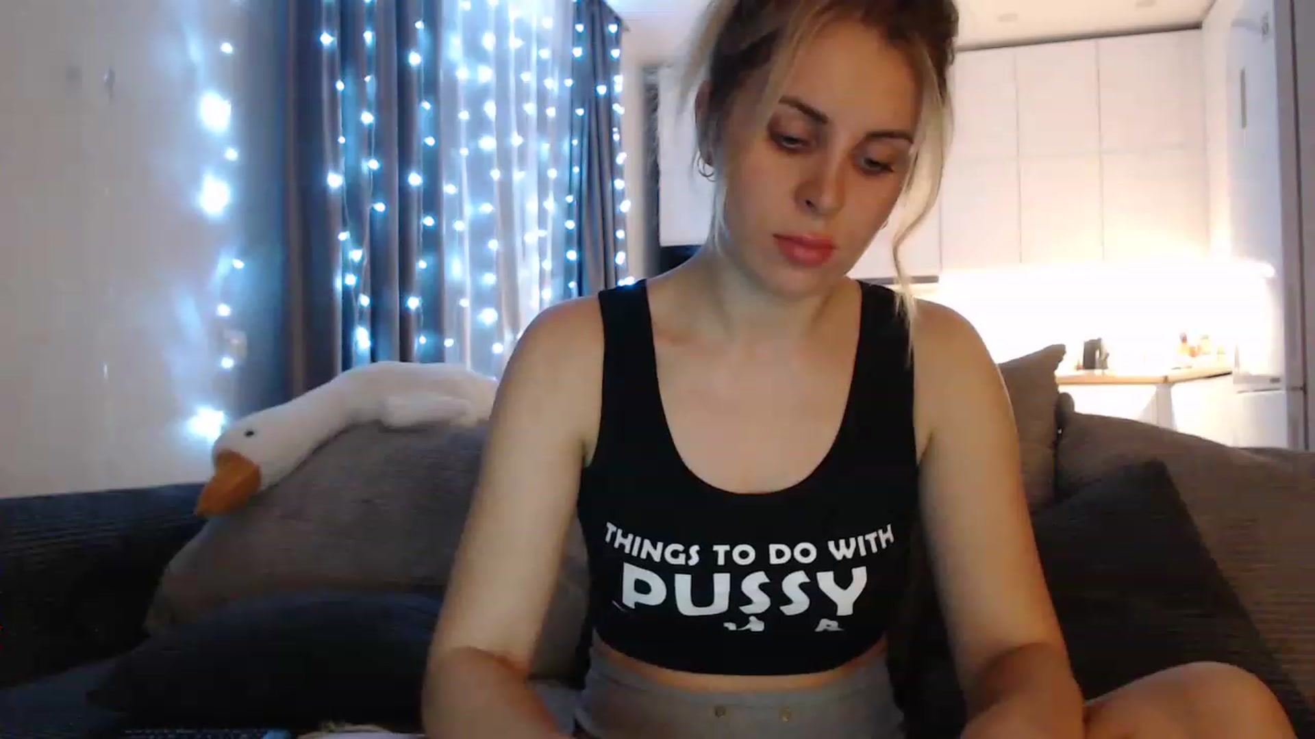 Gallery image thumbnail from Sicille's myfreecams stream on, 05/25/2023, 20:50 image 13 of 20