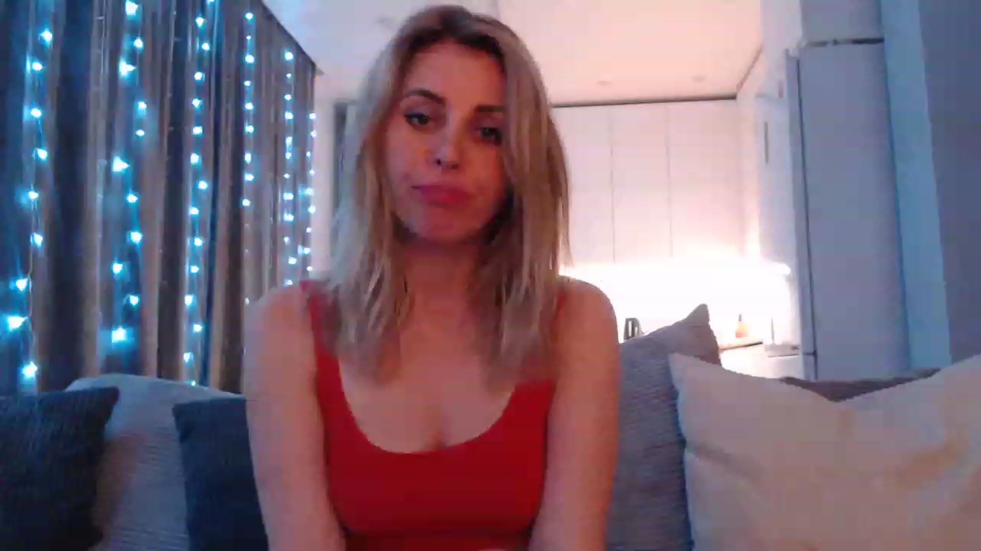 Gallery image thumbnail from Sicille's myfreecams stream on, 06/03/2023, 22:53 image 17 of 20