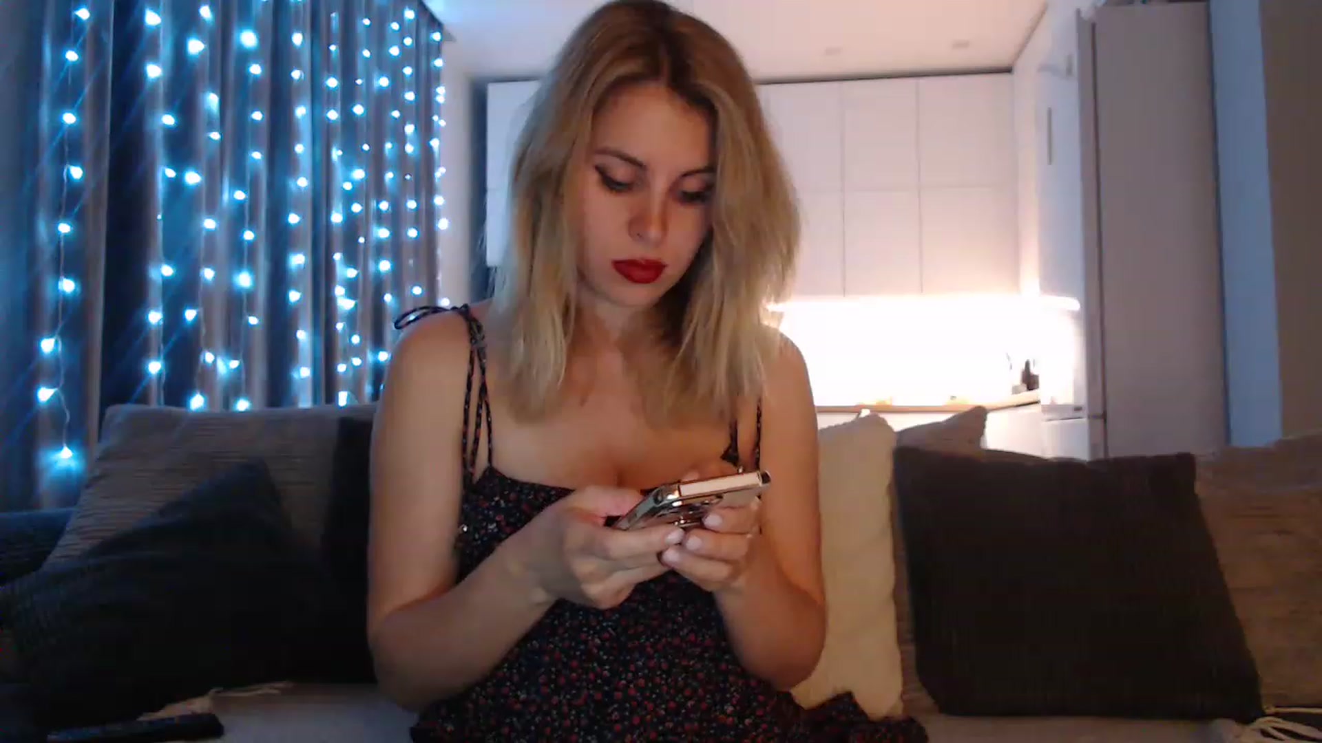 Gallery image thumbnail from Sicille's myfreecams stream on, 06/05/2023, 21:36 image 8 of 20