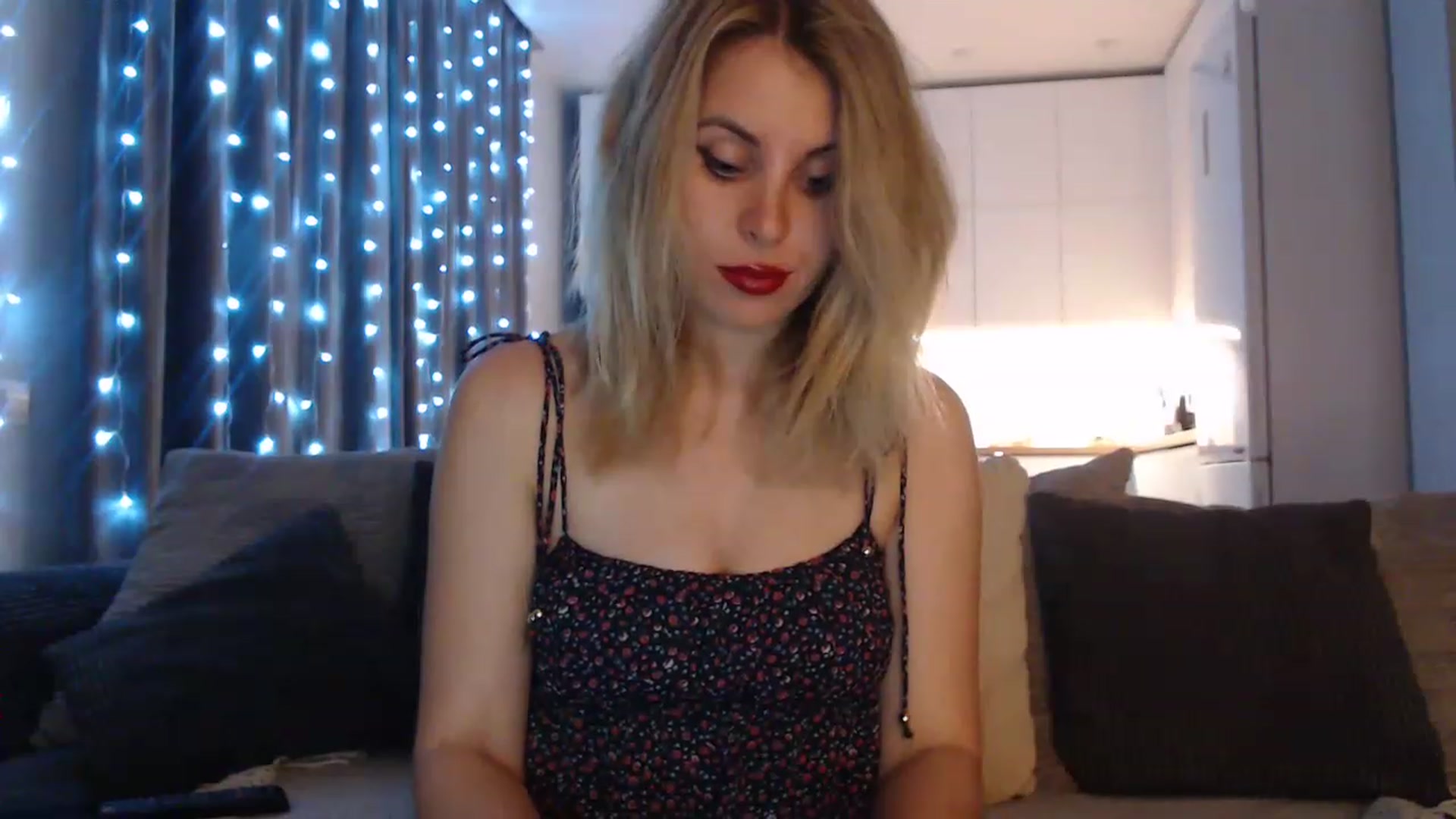 Gallery image thumbnail from Sicille's myfreecams stream on, 06/05/2023, 21:36 image 5 of 20