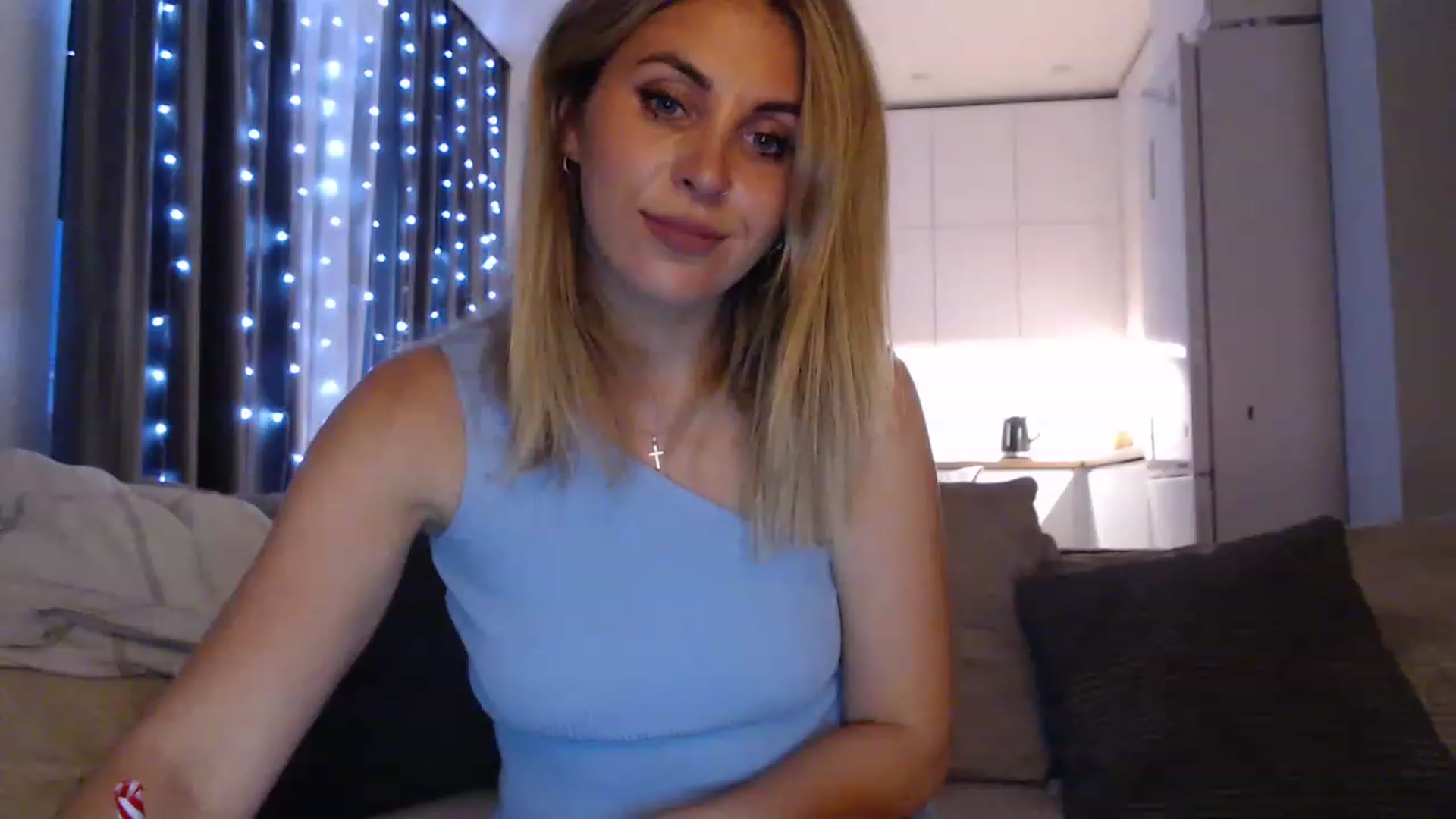 Gallery image thumbnail from Sicille's myfreecams stream on, 06/20/2023, 20:29 image 18 of 20