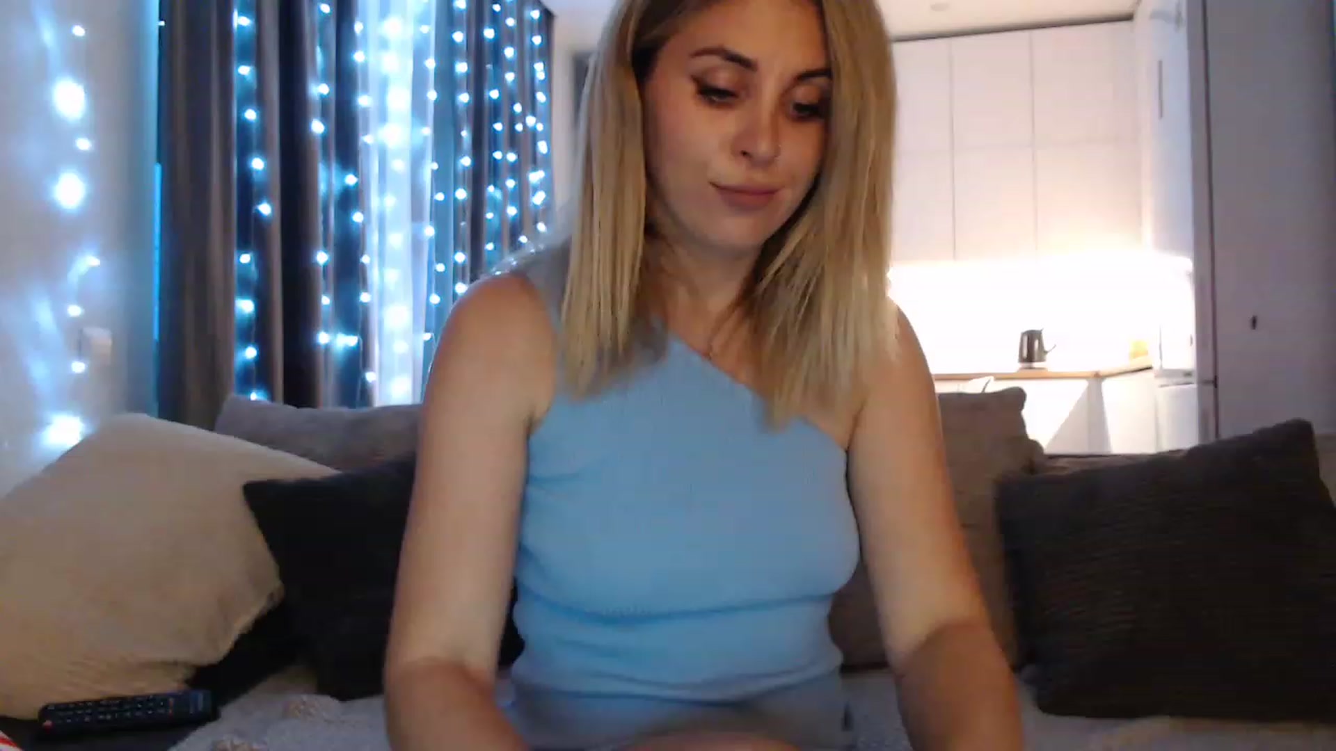 Gallery image thumbnail from Sicille's myfreecams stream on, 06/20/2023, 20:29 image 9 of 20