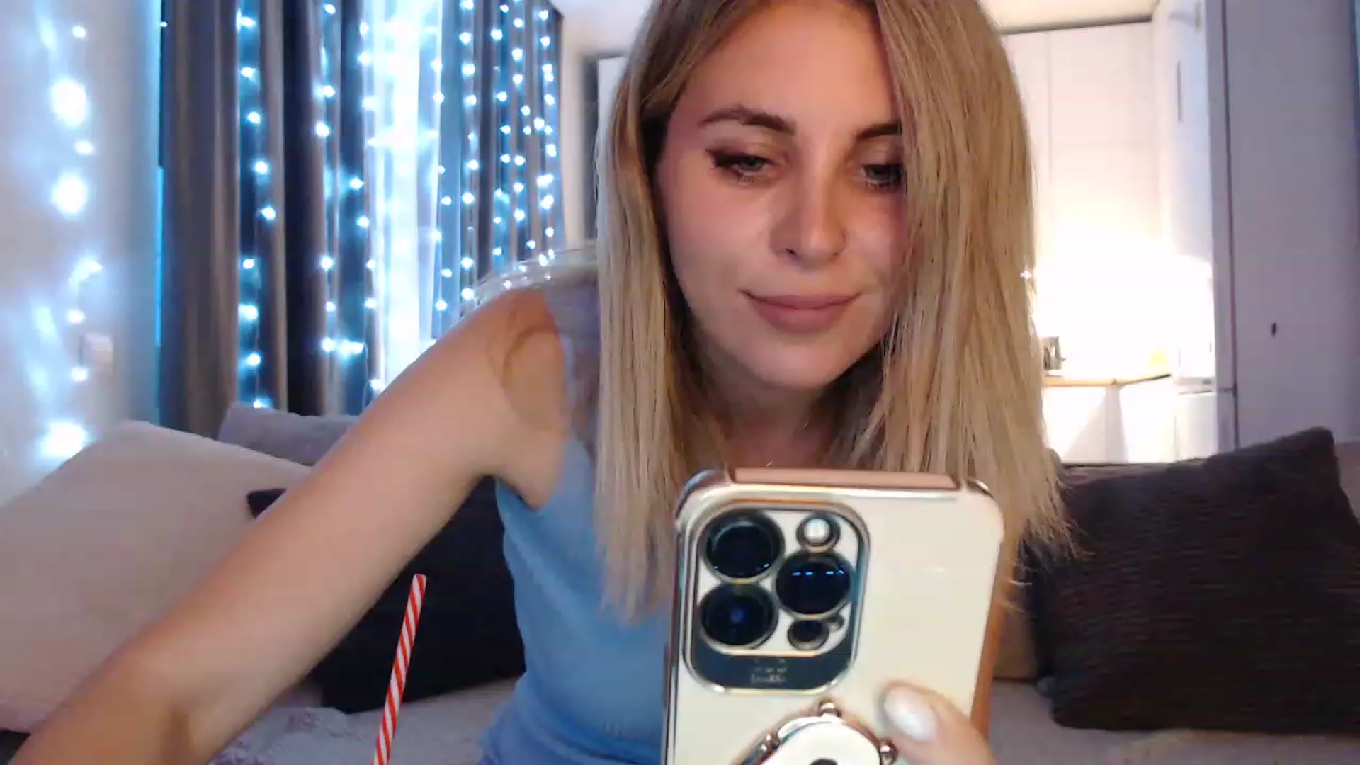 Gallery image thumbnail from Sicille's myfreecams stream on, 06/20/2023, 20:29 image 10 of 20