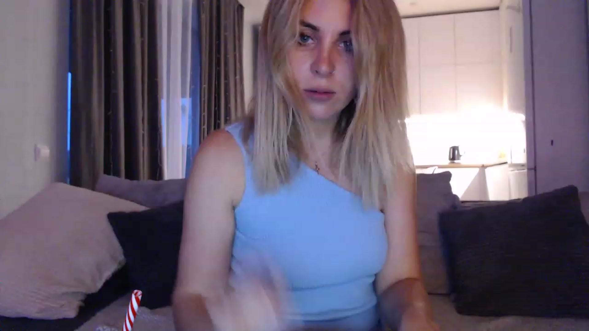 Gallery image thumbnail from Sicille's myfreecams stream on, 06/20/2023, 20:29 image 11 of 20