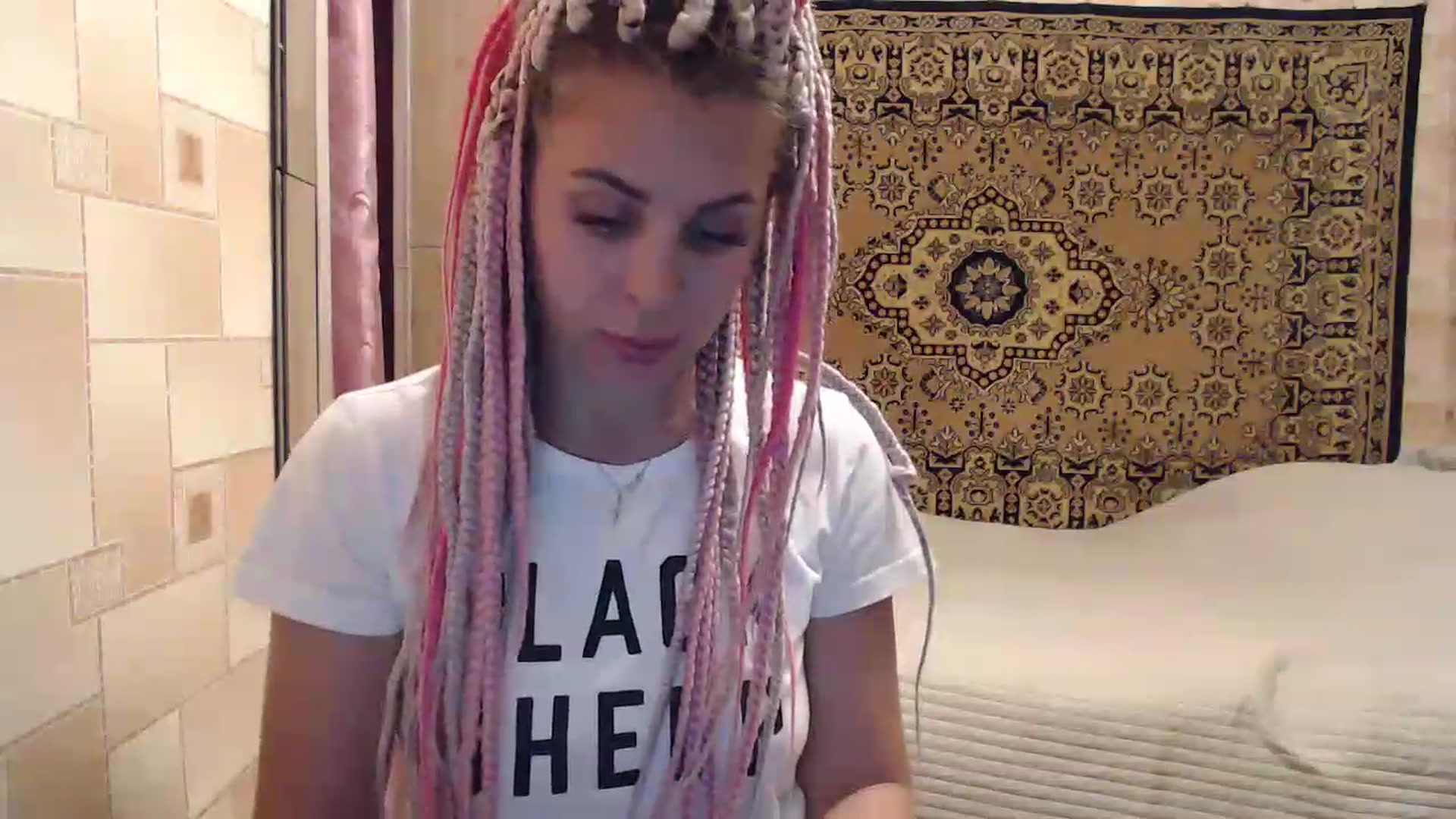 Gallery image thumbnail from Sicille's myfreecams stream on, 07/12/2023, 20:12 image 11 of 20