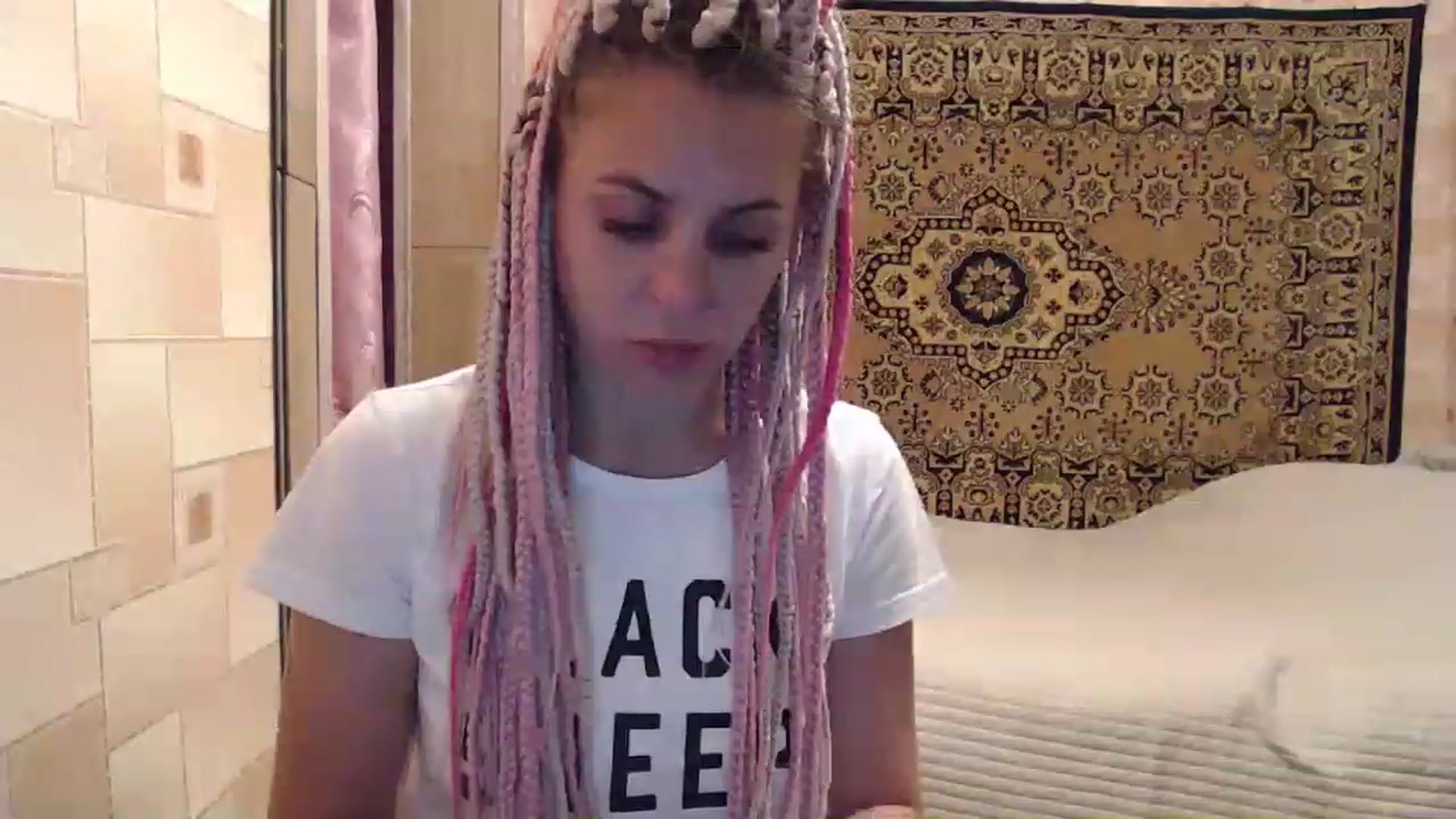 Gallery image thumbnail from Sicille's myfreecams stream on, 07/12/2023, 20:12 image 16 of 20