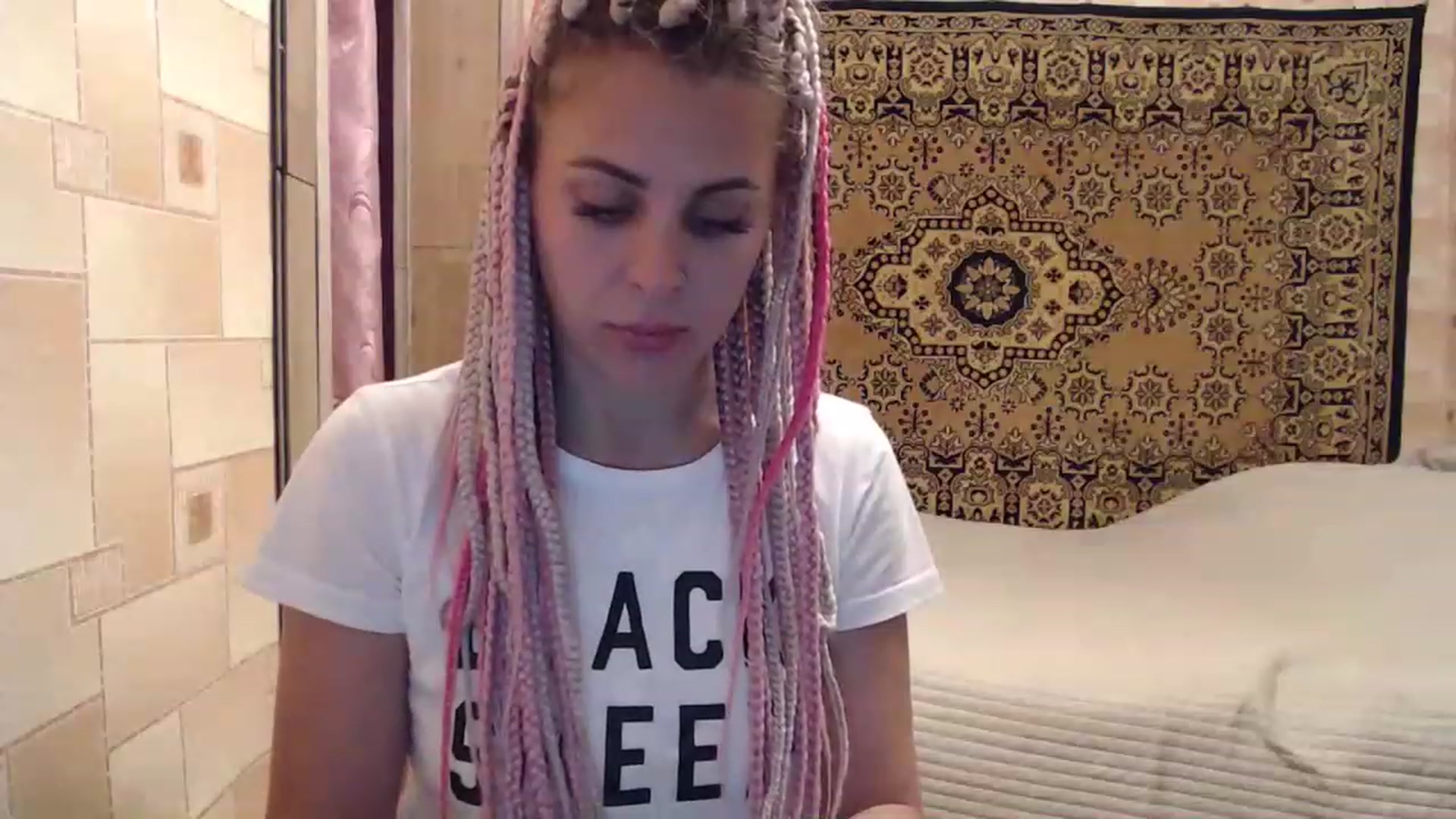 Gallery image thumbnail from Sicille's myfreecams stream on, 07/12/2023, 20:12 image 15 of 20