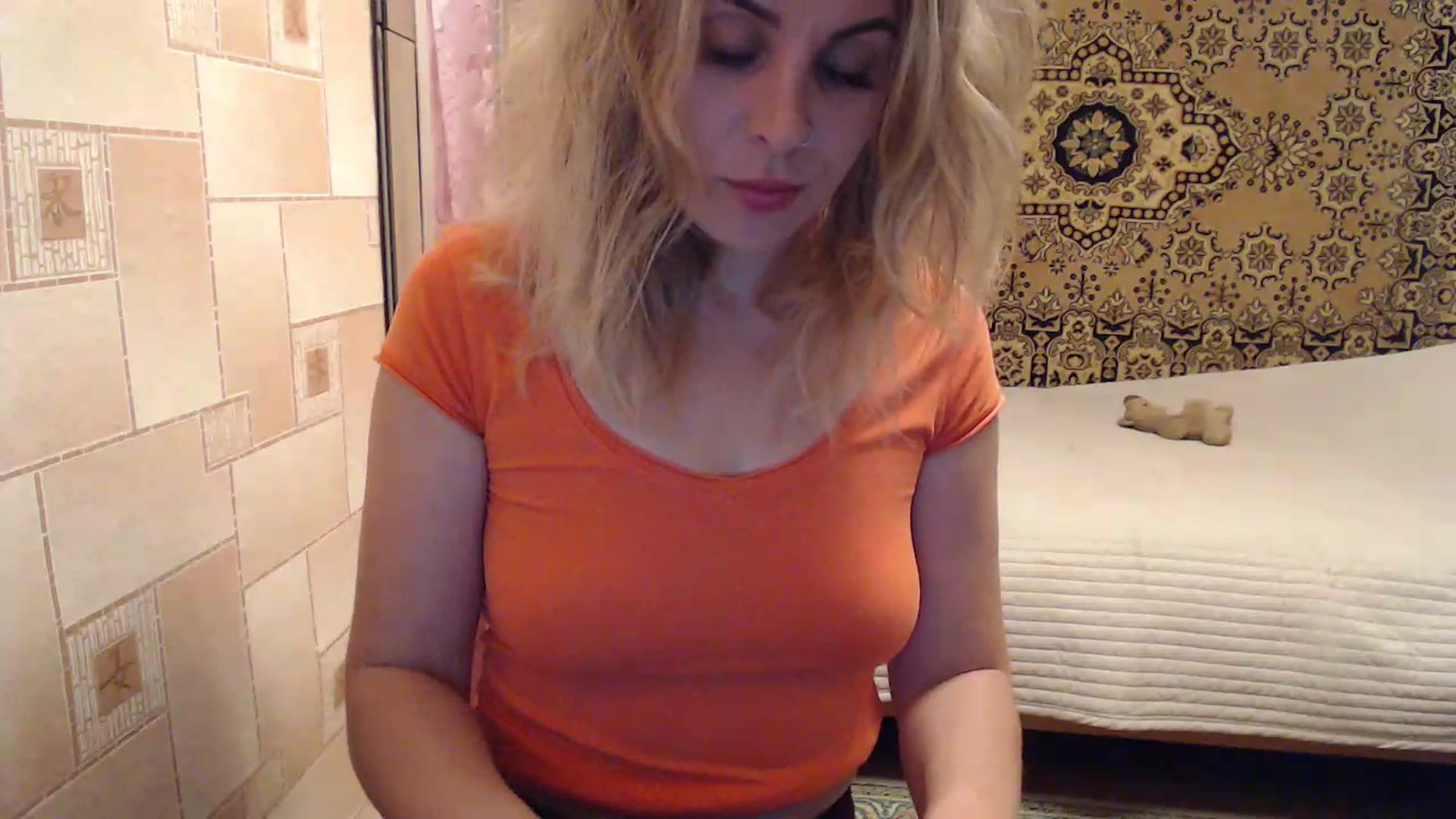 Gallery image thumbnail from Sicille's myfreecams stream on, 07/18/2023, 21:18 image 16 of 20