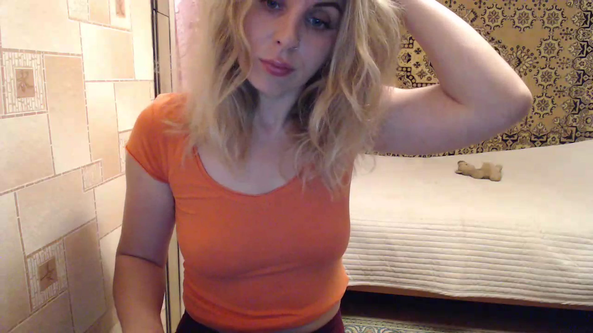 Gallery image thumbnail from Sicille's myfreecams stream on, 07/18/2023, 21:18 image 12 of 20