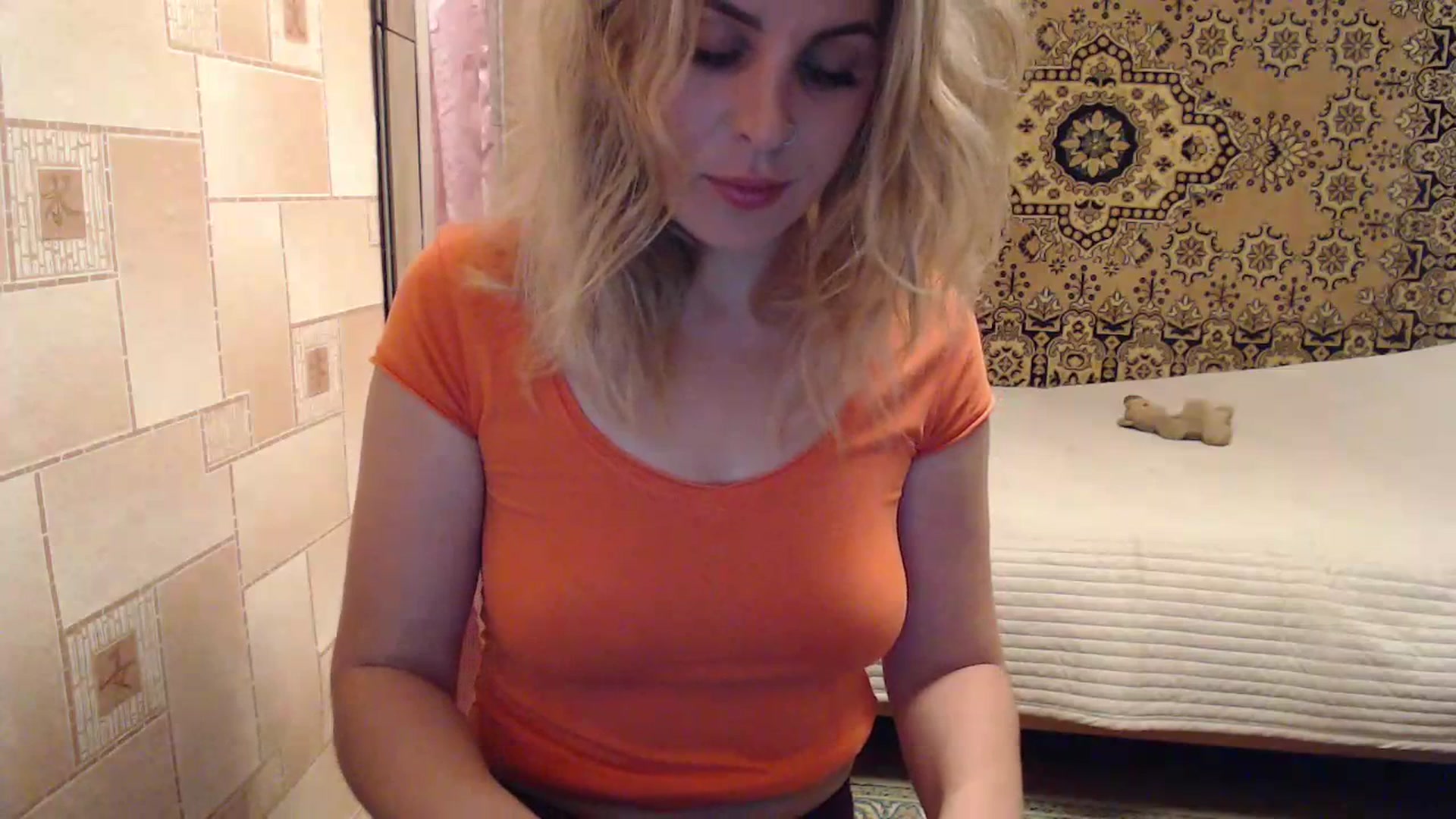 Gallery image thumbnail from Sicille's myfreecams stream on, 07/18/2023, 21:18 image 18 of 20