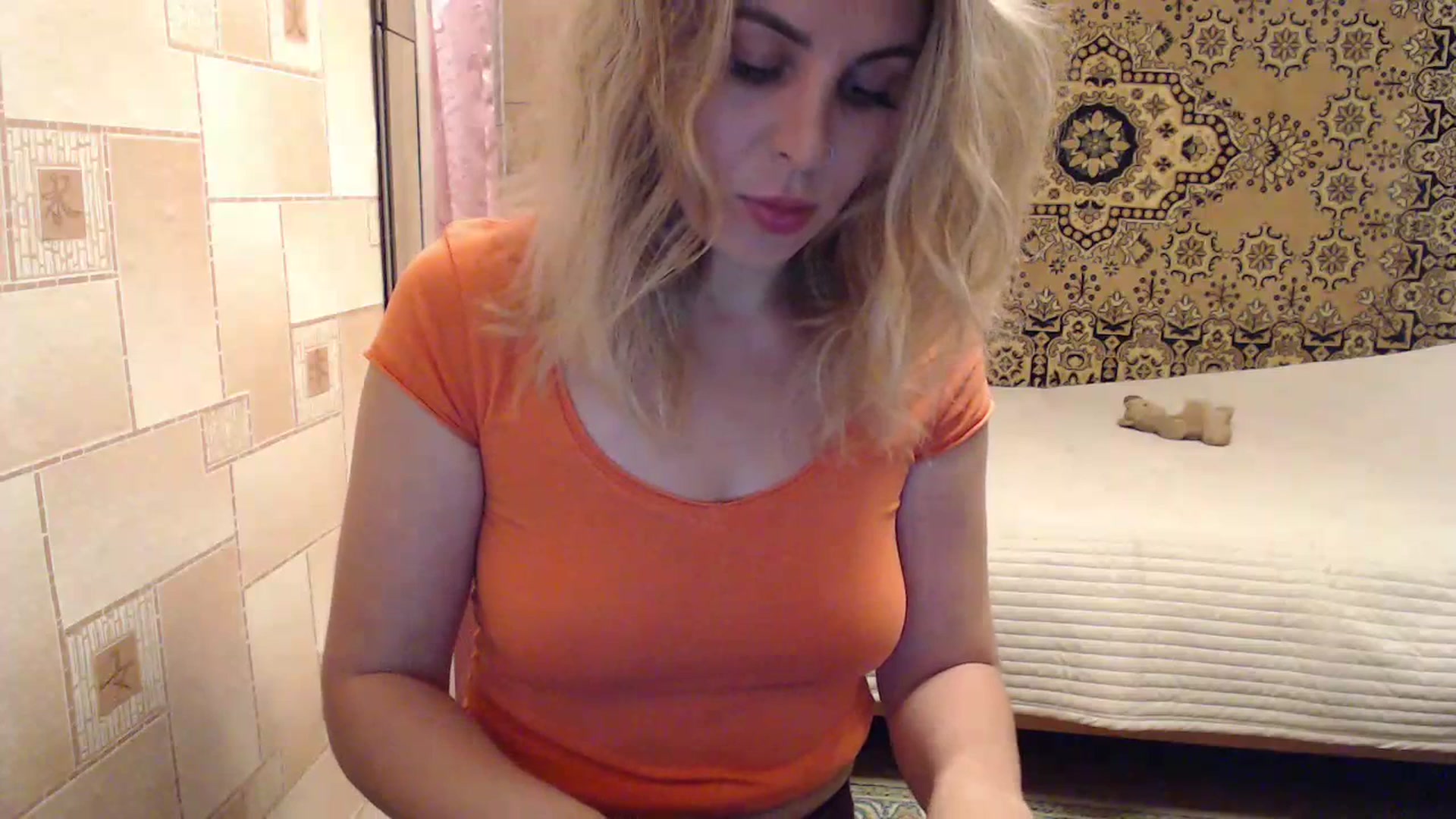 Gallery image thumbnail from Sicille's myfreecams stream on, 07/18/2023, 21:18 image 14 of 20