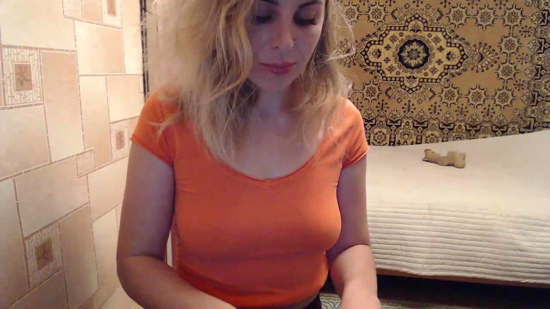 Gallery image thumbnail from Sicille's myfreecams stream on, 07/18/2023, 21:18 image 15 of 20