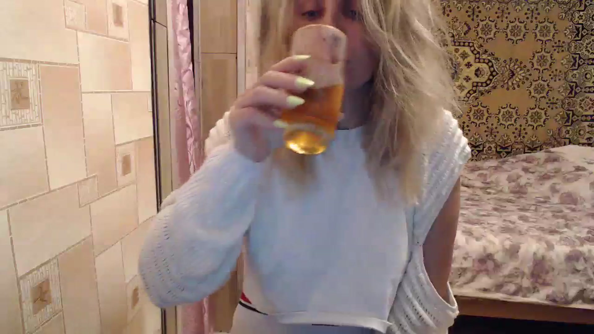 Gallery image thumbnail from Sicille's myfreecams stream on, 07/23/2023, 21:15 image 2 of 20