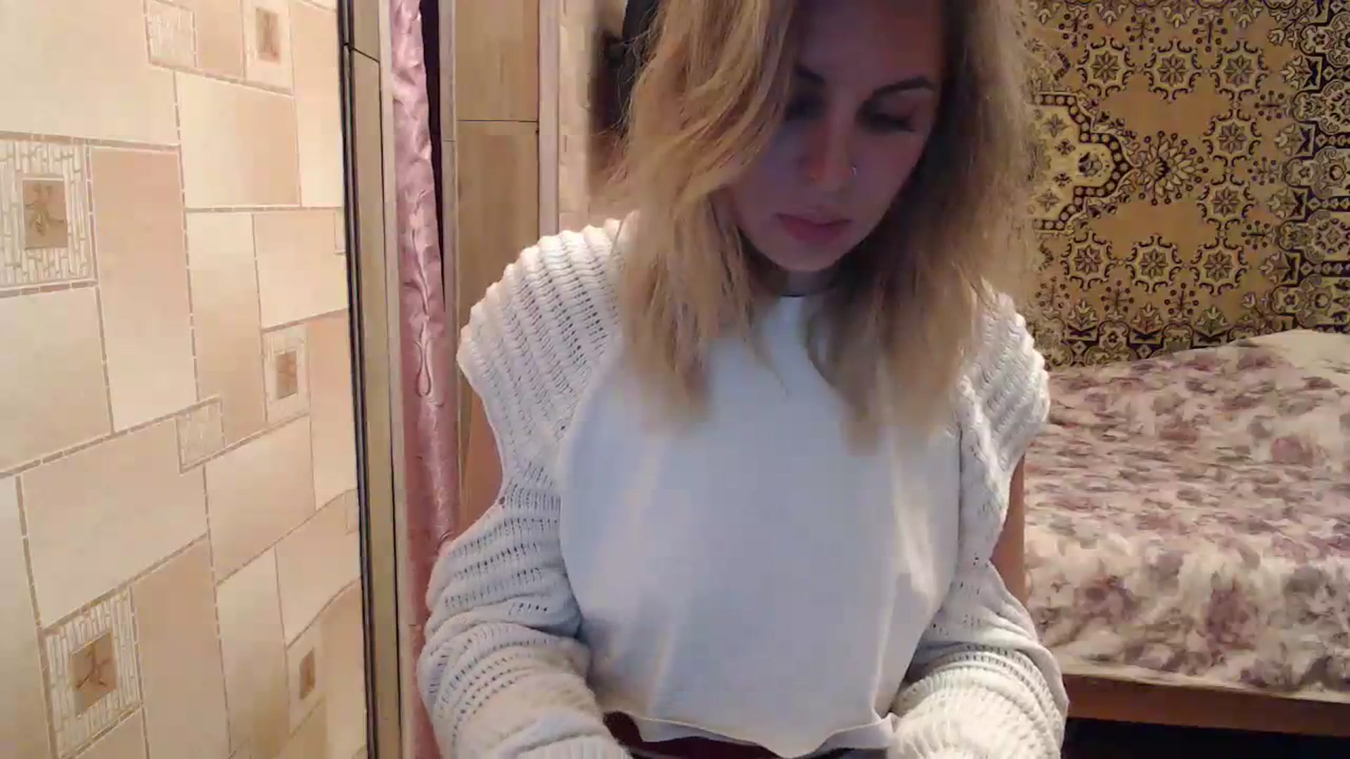 Gallery image thumbnail from Sicille's myfreecams stream on, 07/23/2023, 21:15 image 17 of 20