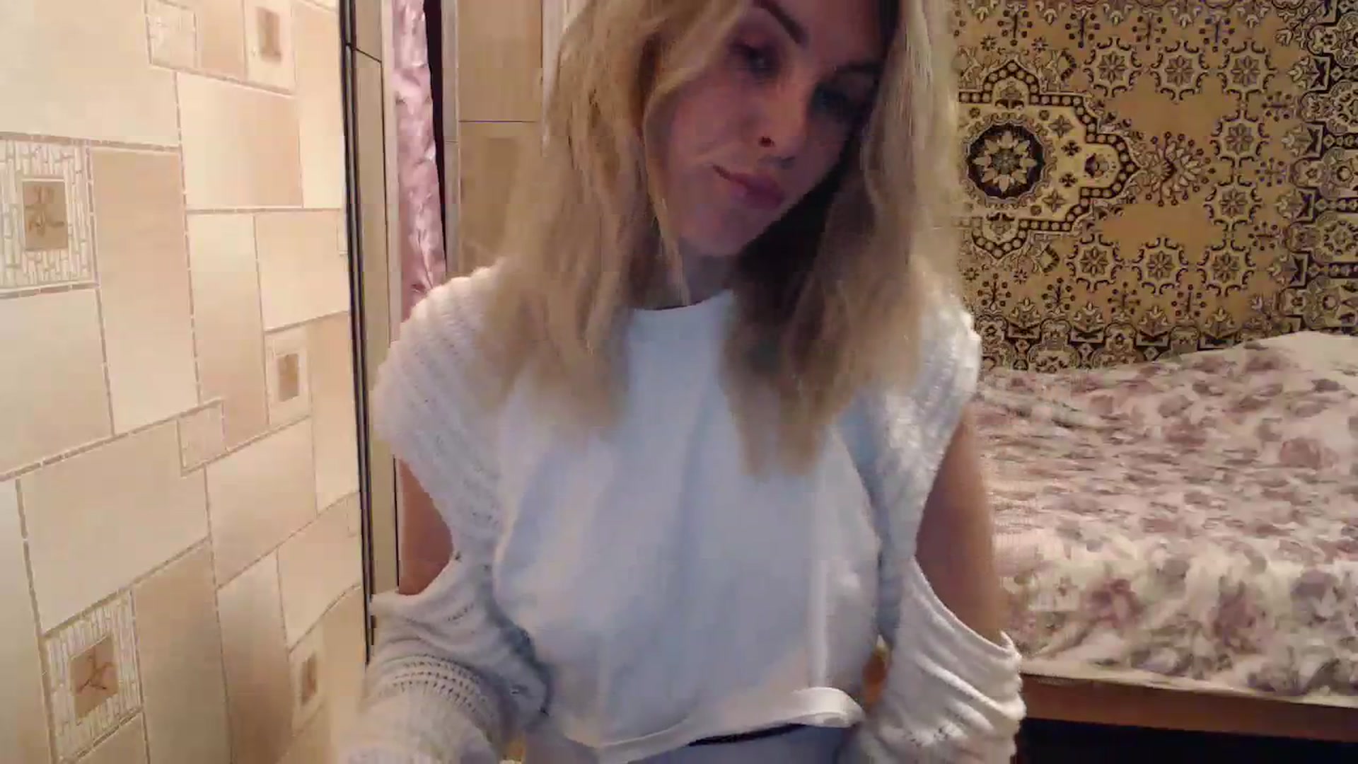 Gallery image thumbnail from Sicille's myfreecams stream on, 07/23/2023, 21:15 image 3 of 20