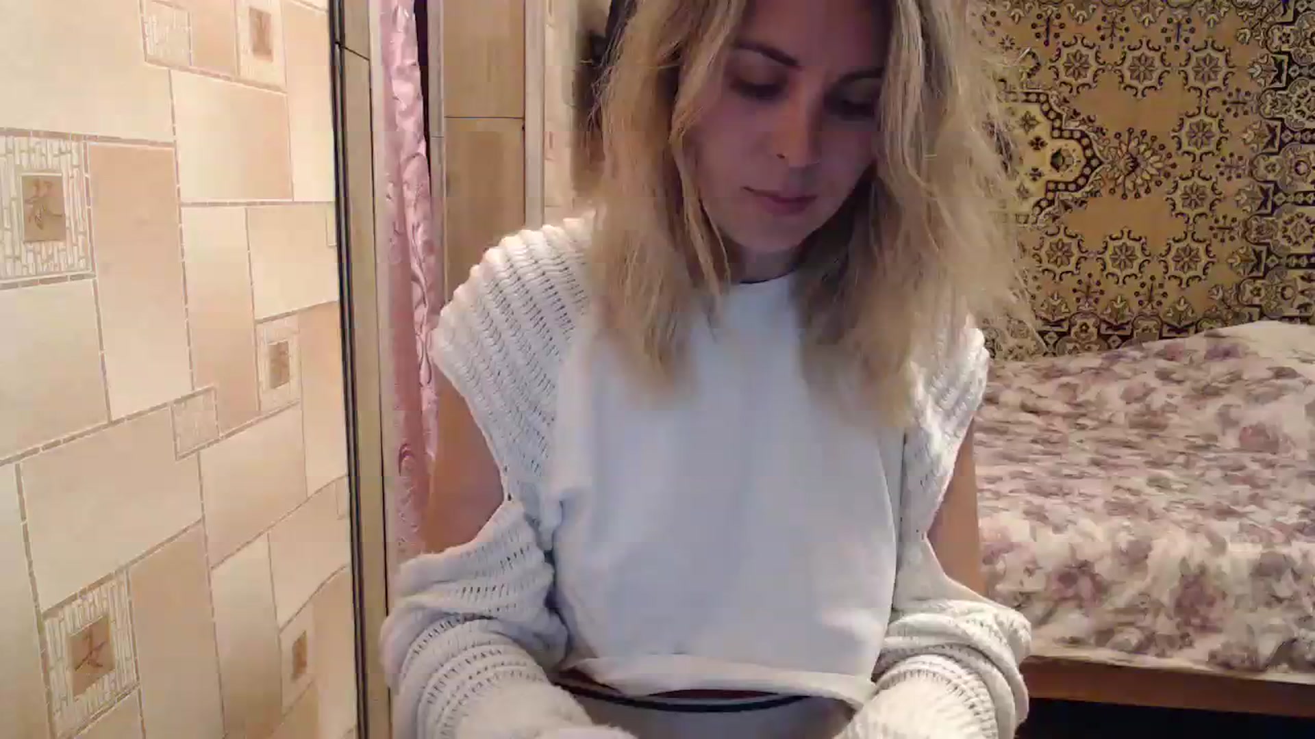 Gallery image thumbnail from Sicille's myfreecams stream on, 07/23/2023, 21:15 image 1 of 20