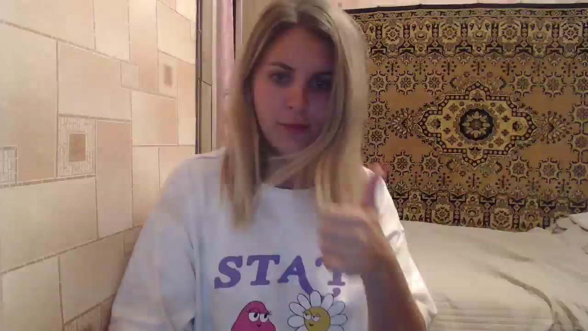 Gallery image thumbnail from Sicille's myfreecams stream on, 08/16/2023, 20:18 image 19 of 20