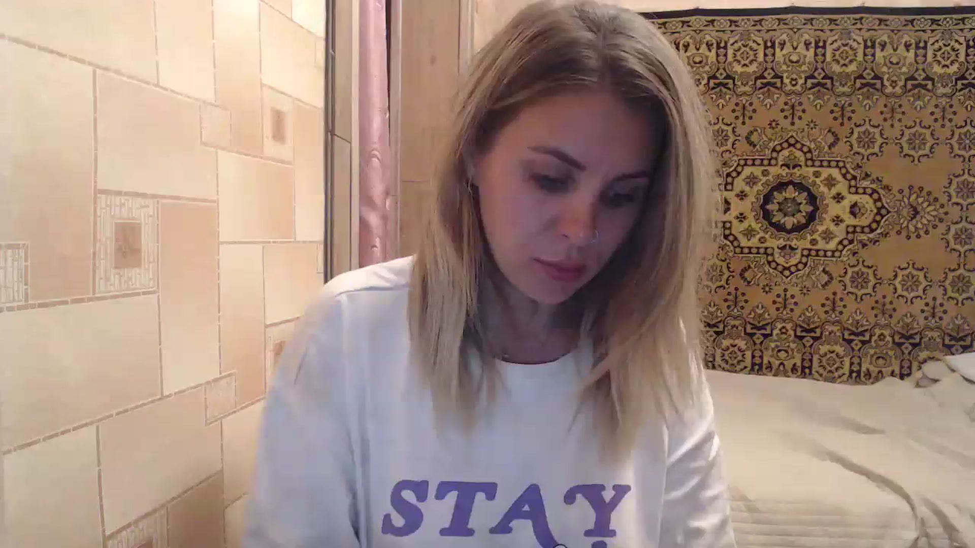 Gallery image thumbnail from Sicille's myfreecams stream on, 08/16/2023, 20:18 image 8 of 20