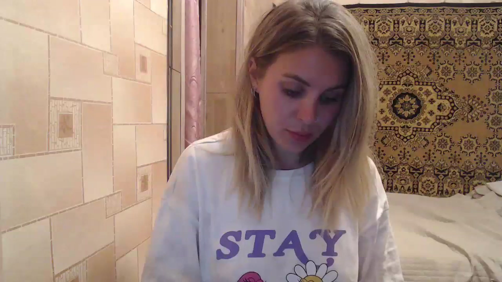 Gallery image thumbnail from Sicille's myfreecams stream on, 08/16/2023, 20:18 image 15 of 20